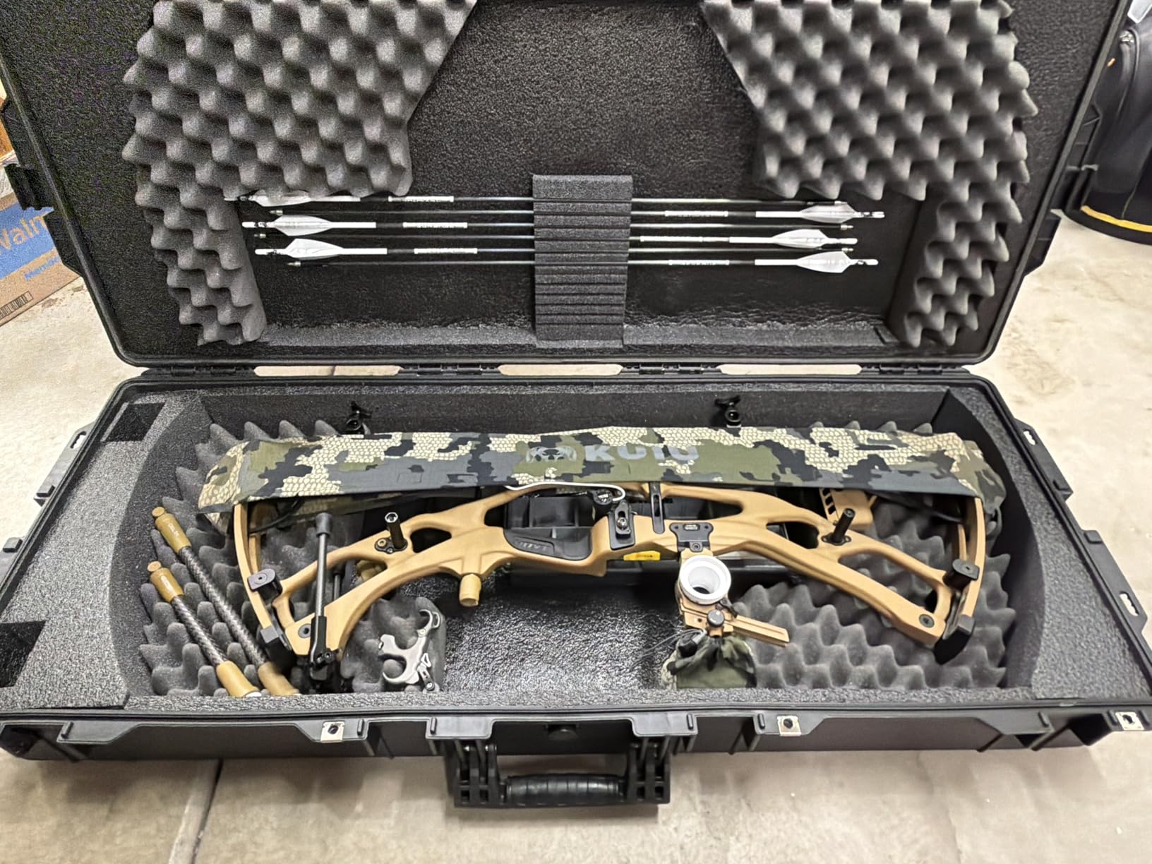 Case Club Compound Bow Case Gen 2 - Pre-Cut, Wheeled & Waterproof customer photo 1