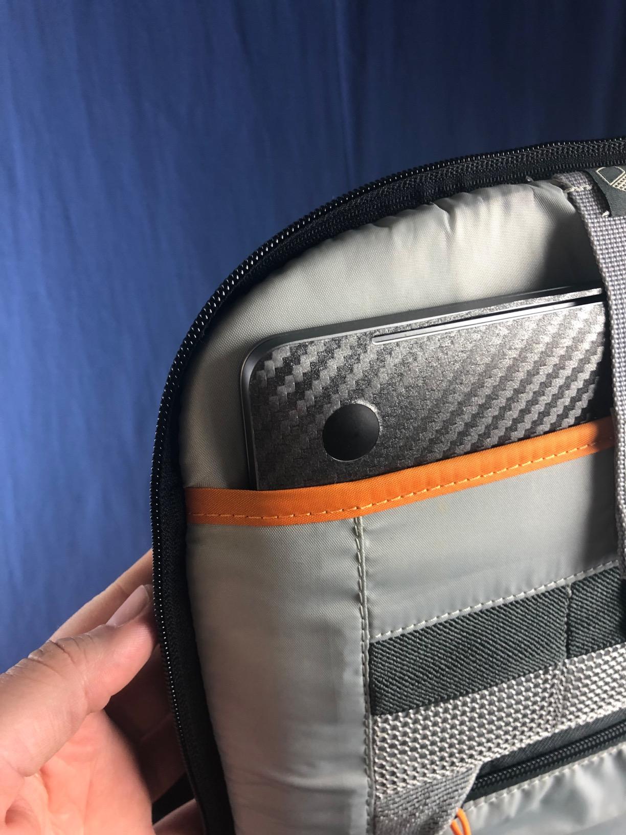 Lowepro Flipside 200 AW II Camera Backpack - Black customer photo 2