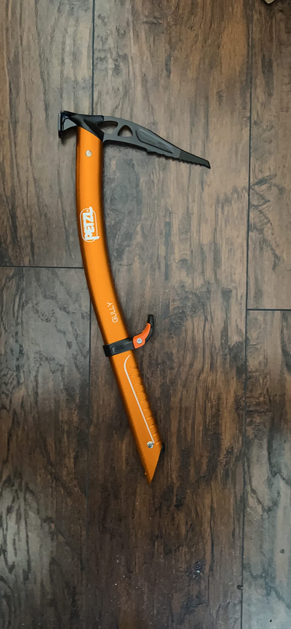 PETZL Gully Ice Axe for Mountaineering customer photo 1