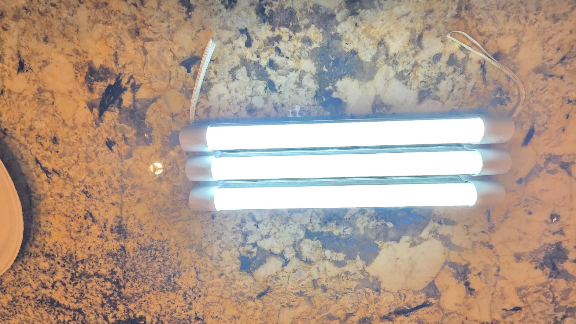 LETOUR LED Tube Magnetic Light Work Lights 6000Lumens 10400mAh 5 Lighting Options Camping Lantern USB Rechargeable Portable Battery Powered Lights with 2 Magnets Endurance for 80 Hours customer photo 2