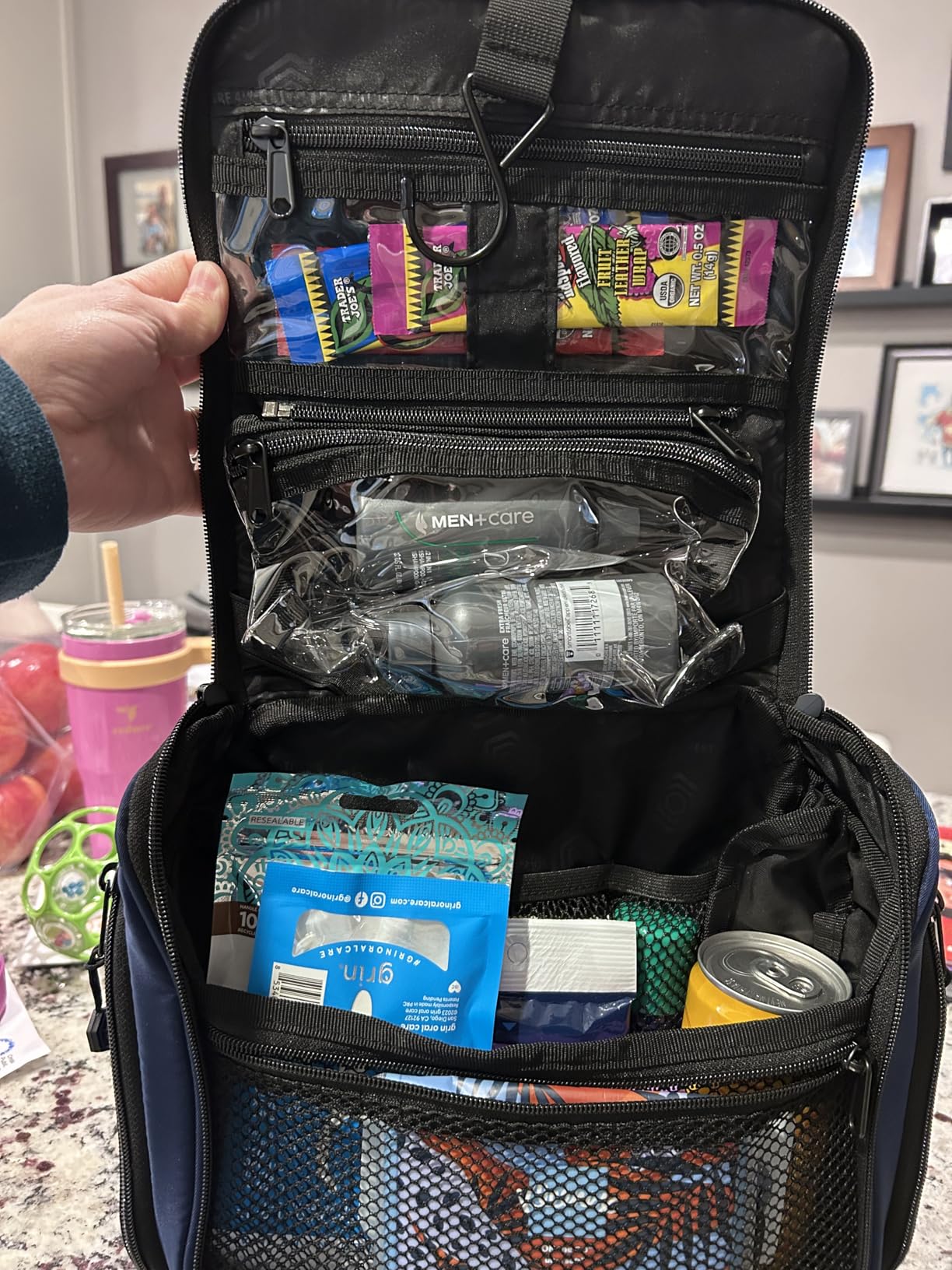 VENTURE 4TH Hanging Travel Toiletry Bag, 18 Compartments - Forest Green customer photo 1