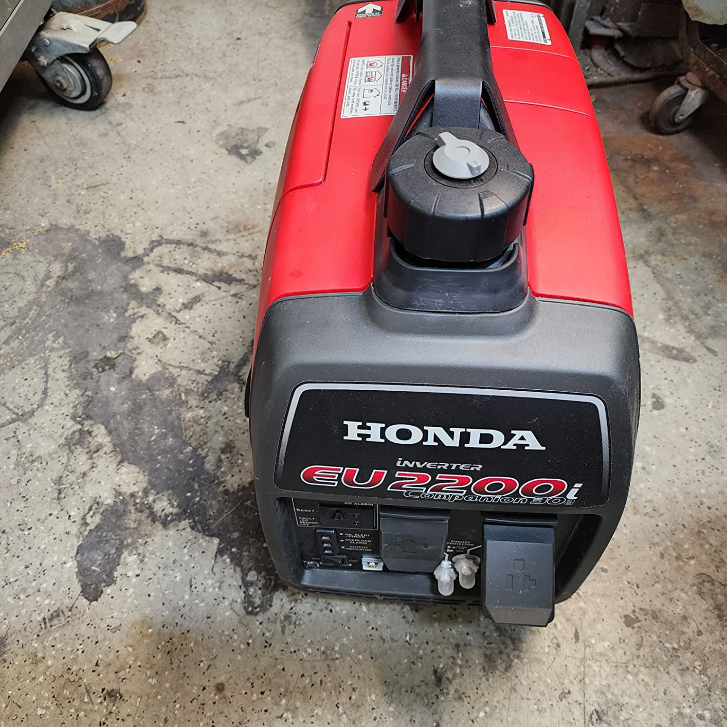 Honda EU2200i Companion 2200 Watt Inverter Generator (EU2200ITAN1) | Super Quiet 120V Gas Powered Portable Generator for Camping or RV Backup Power Supply customer photo 1