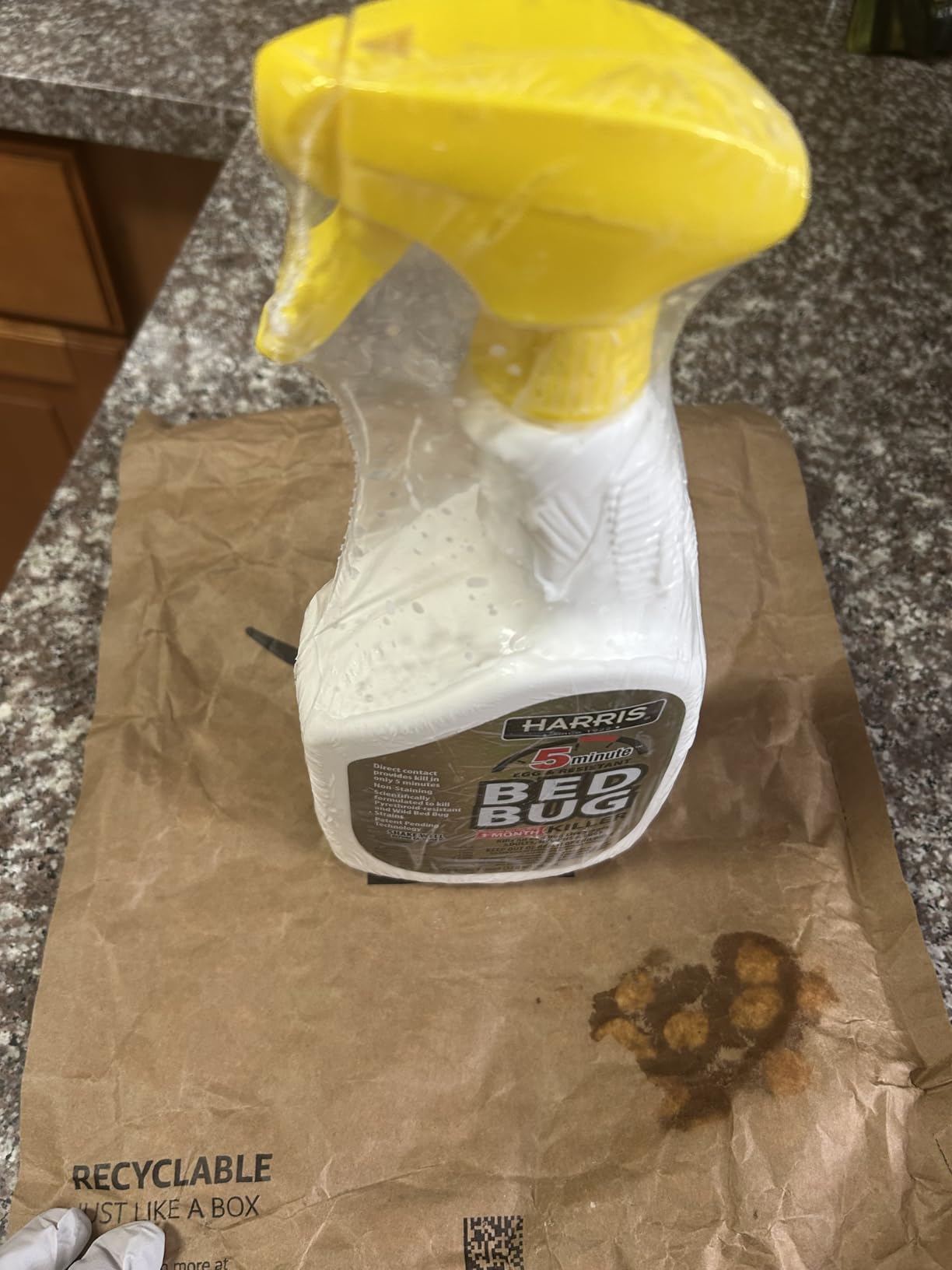 Harris 5 Minute Kill Time Bed Bug Killer Spray, Odorless and Non Staining Formula with Residual Protection (32oz) customer photo 2