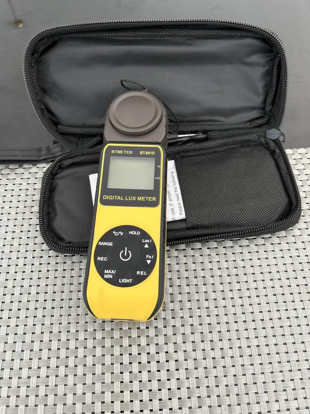 BTMETER BT-881D Digital Illuminance Light Meter, Measure Lights 0.01~400,000 Lux (0.01~40,000 FC) Foot Candles Luxmeter with 270° Rotated Sensor for Plants LED Lights Indoor Outdoor Light Tester customer photo 1