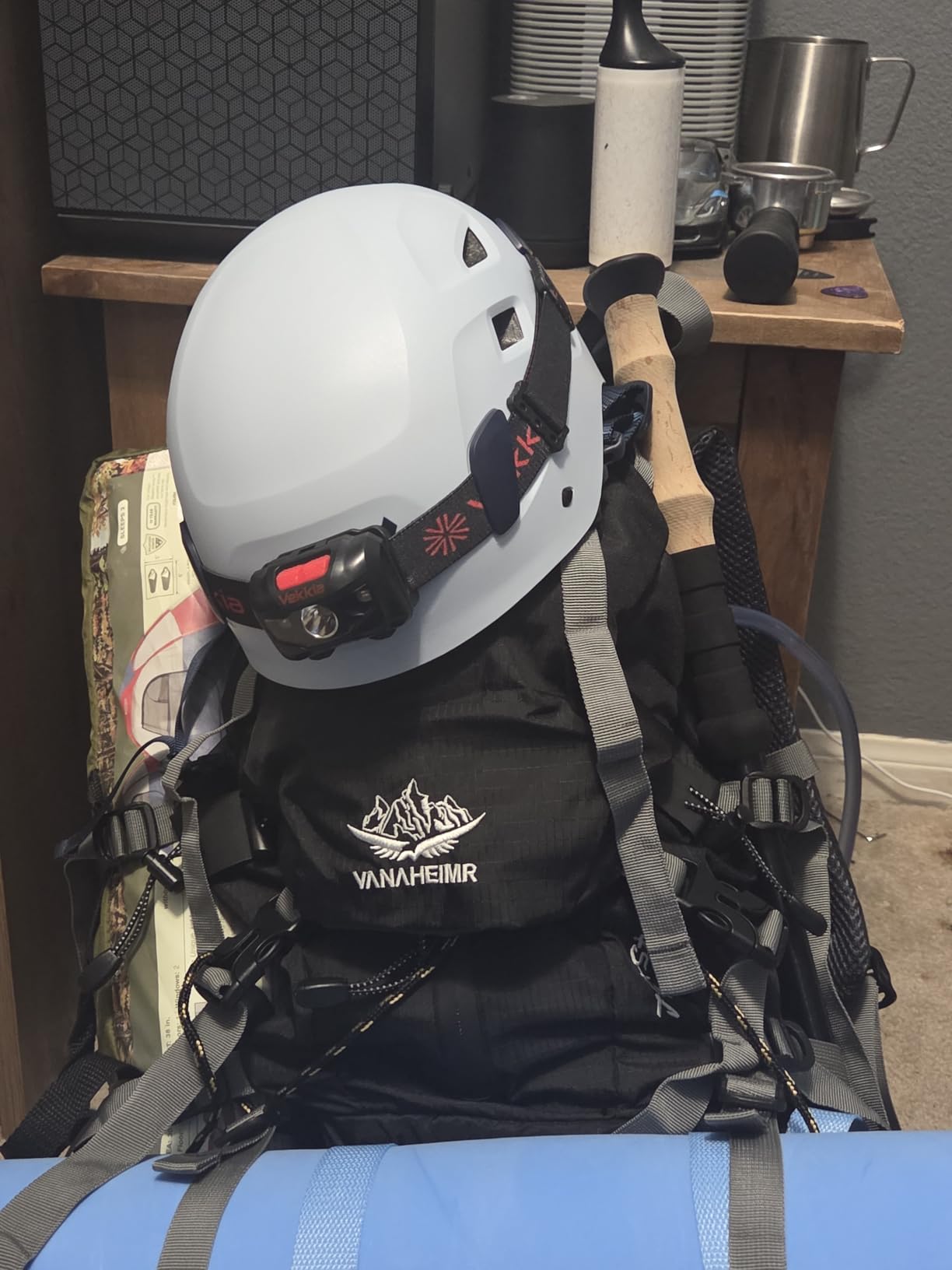 BLACK DIAMOND Half Dome Rock Climbing Helmet, Adjustable Fit, Ventilated customer photo 1
