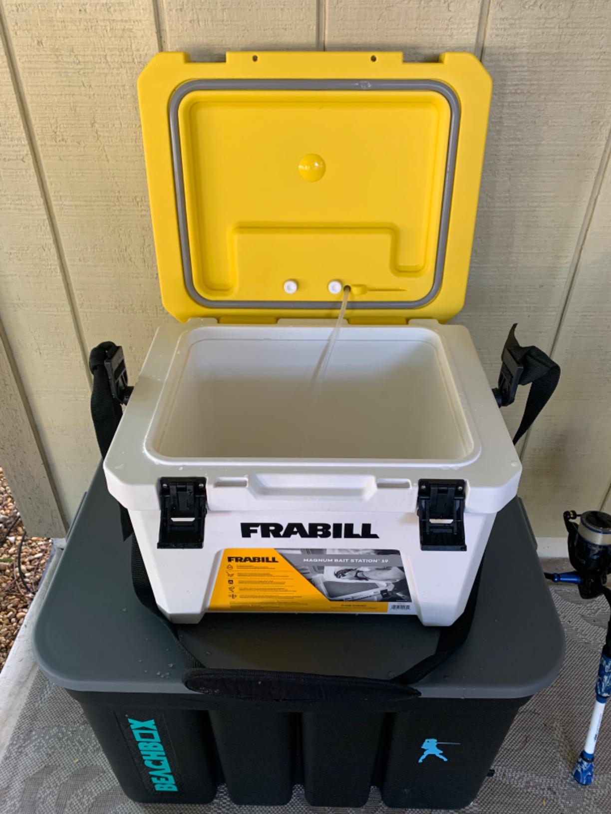 Frabill Magnum Bait Station 19 Quart Live Bait Well, White and Yellow customer photo 1
