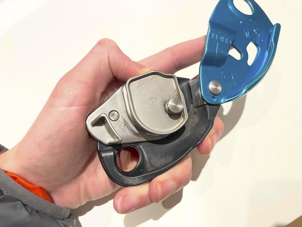 PETZL GRIGRI Rock Climbing Belay Device | With Cam-Assisted Blocking for Sport, Trad, & Top-Rope Climbing customer photo 2