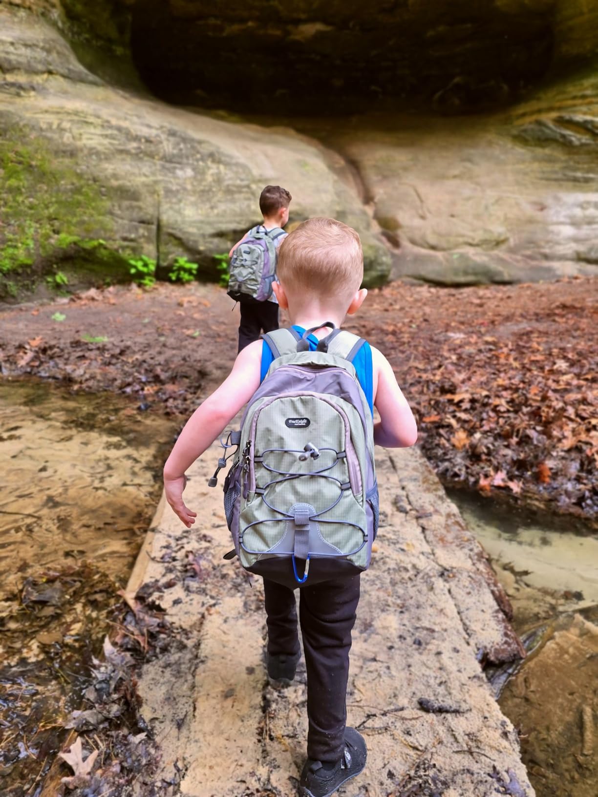Bseash 10L Small Hiking Backpack for Kids Ages 3-6 Girls Boys Under 4 feet customer photo 2