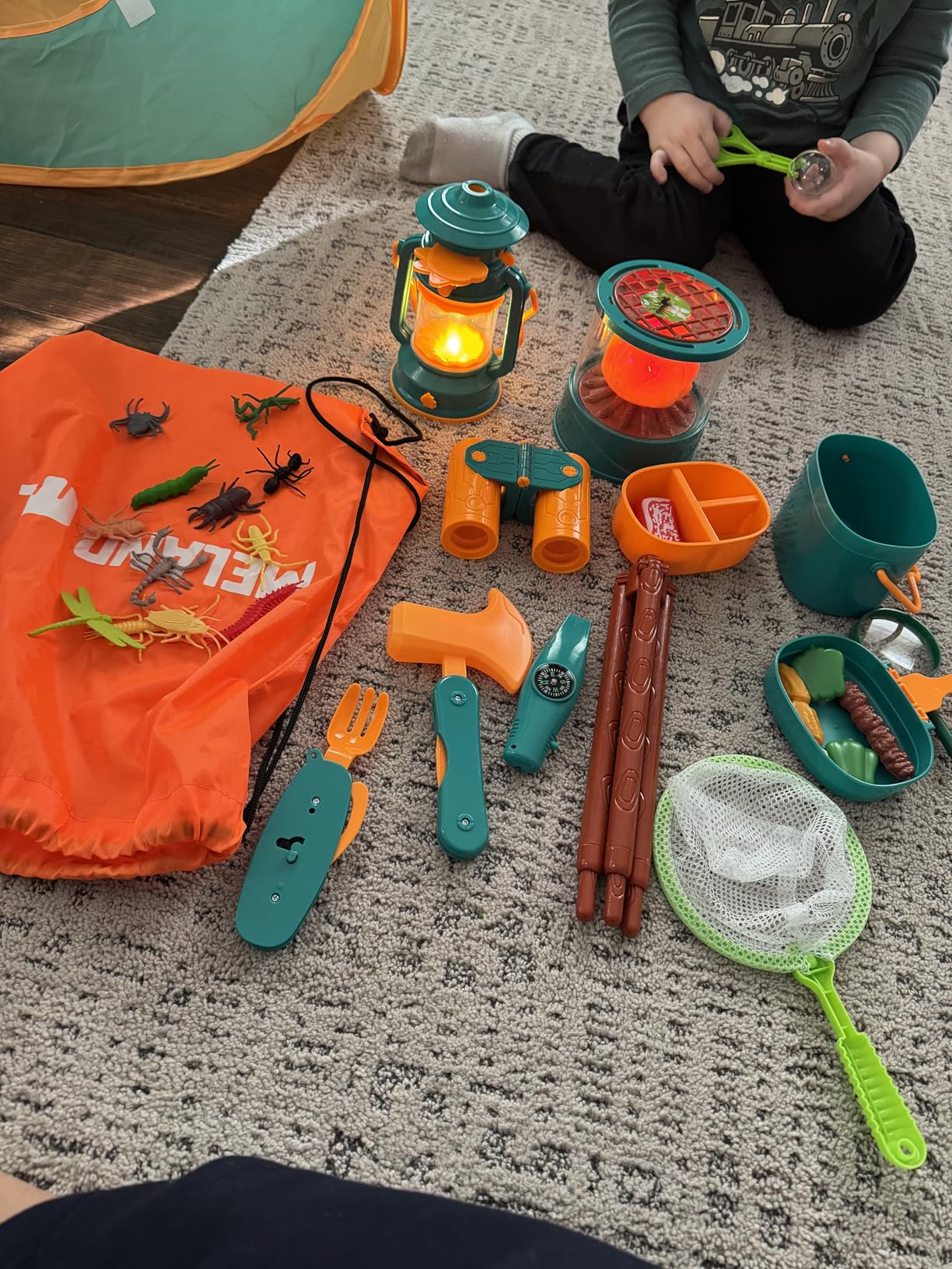 Meland Kids Camping Set for Kids 3-6, Pretend Adventure Toy Gift | Pop-up tent, campfire, lantern, binoculars and camping gear customer photo 1