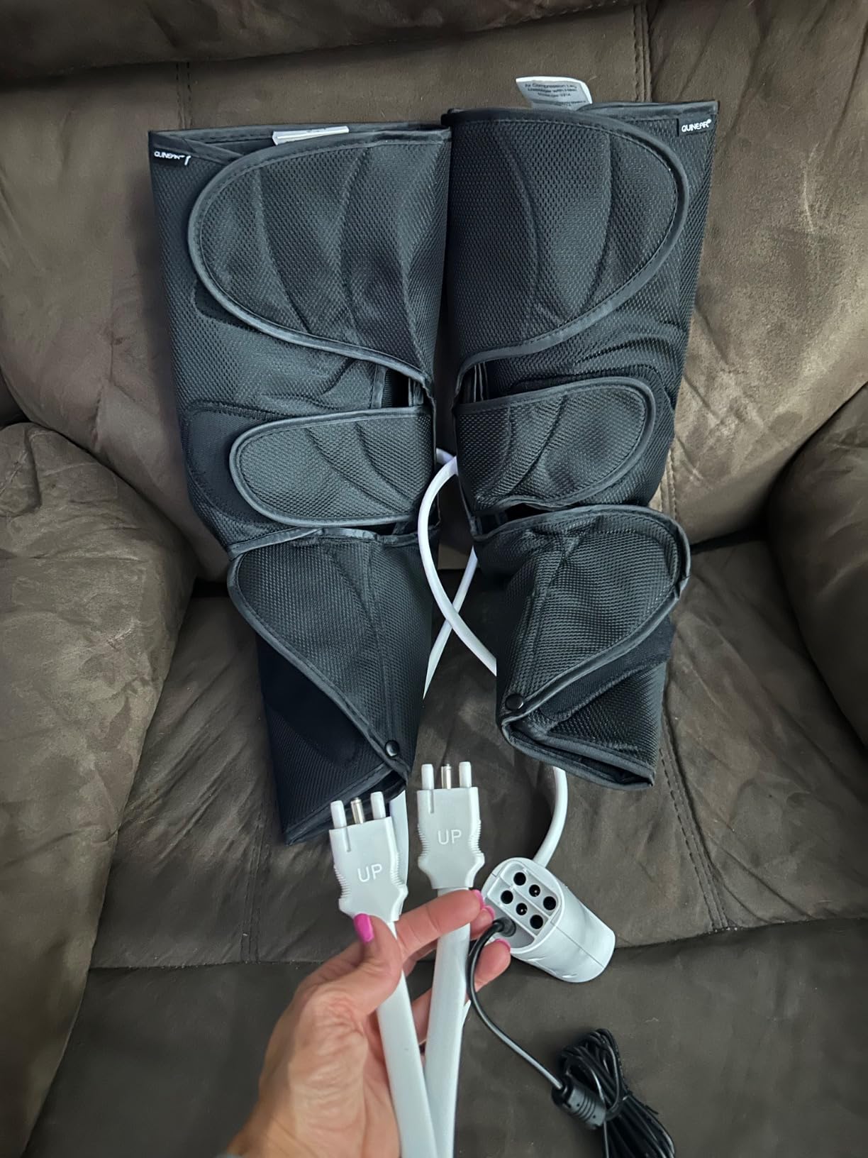 QUINEAR Leg Massager with Heat and Air Compression, Foot and Calf Massager for Circulation and Pain, Compression Boots with 3modes and 3 Intensities customer photo 1