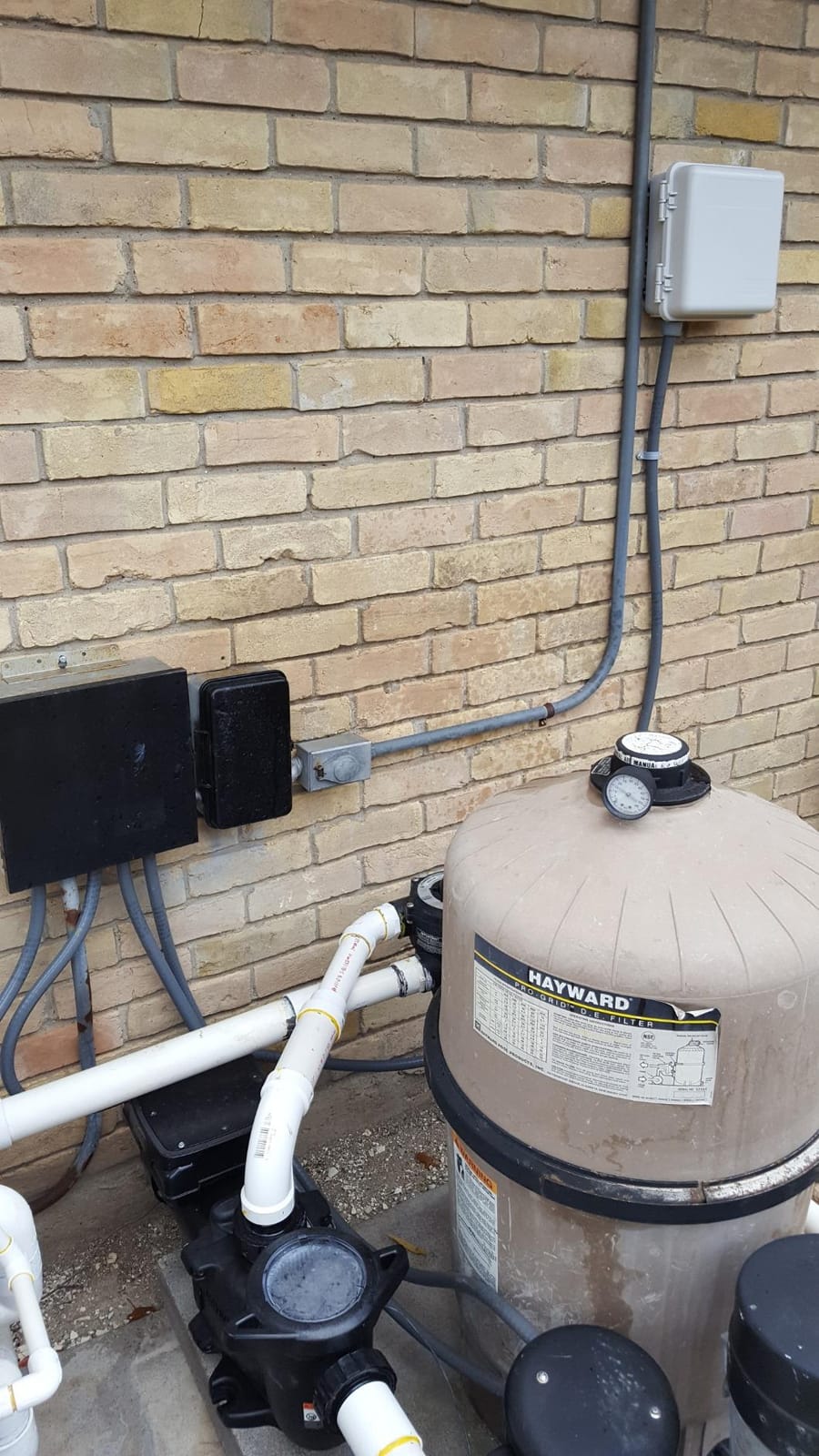 Hayward W3SP2303VSP MaxFlo VS Variable-Speed Pool Pump, Black customer photo 2