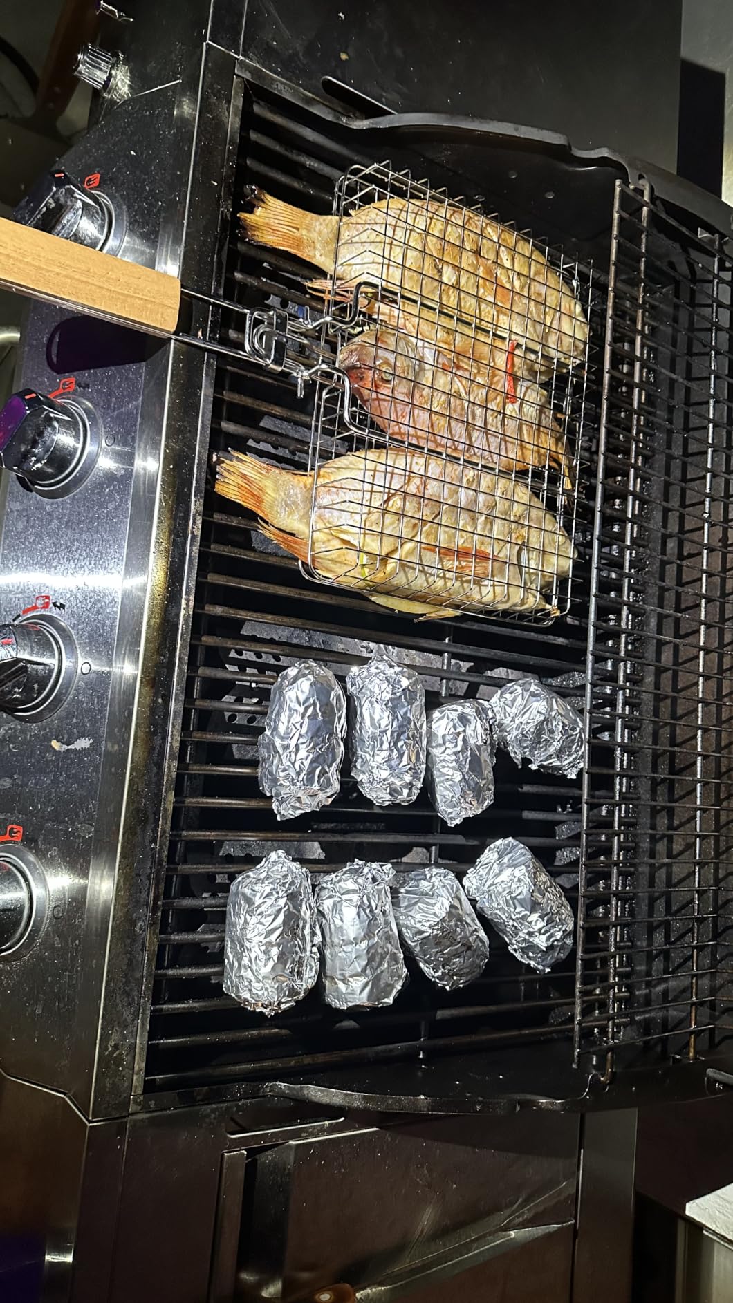 Grill Basket Deep, Stainless Steel BBQ Grilling Baskets for Outdoor Grill, Fish Grilling Rack for Veggies, Meat, Shrimps customer photo 1