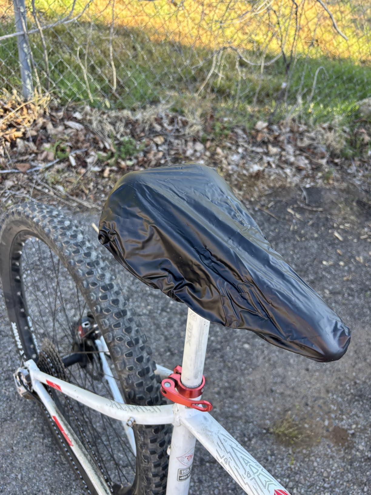 Wittkop Bike Seat I Bicycle Seat for Men and Women, Waterproof Bike Saddle with Innovative 5-Zone-Concept customer photo 2