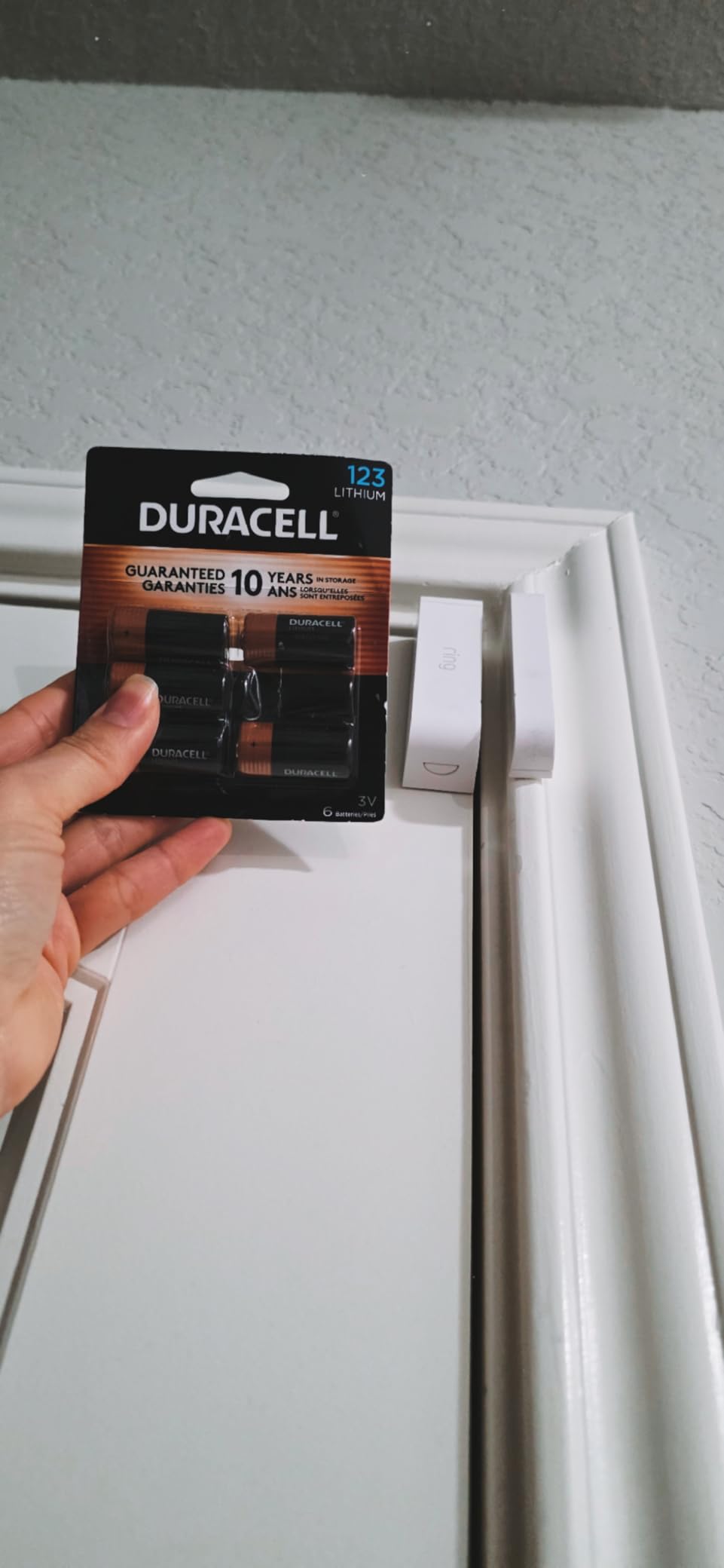 Duracell CR123A 3V Lithium Battery, 6 Count, 10-Year Storage, High Power customer photo 1