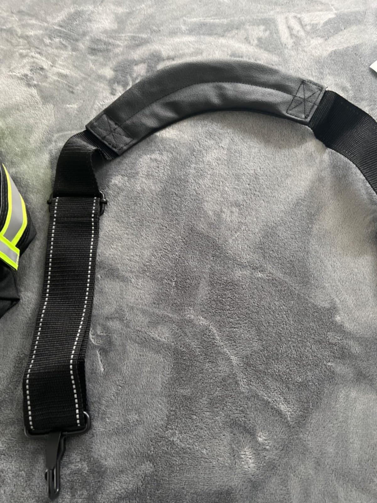Scherber First Responder Fully-Stocked Professional Essentials EMT/EMS Trauma Kit | HSA/FSA Approved | Reflective Bag w/8 Zippered Pockets & Compartments & 200+ First Aid Supplies - Red customer photo 1