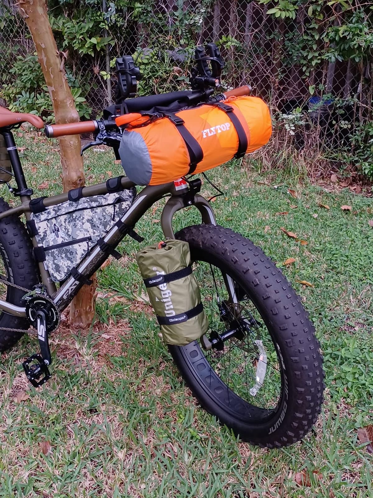 AEROE Spider Handlebar Cradle Bike Bag Carrier, Front Bike Rack Fits all Mountain, Gravel, Road and Electric Bikes, Easy to Install and Use, Carry any type of Front Roll Dry Bag, Bag, Tent up to 11lbs customer photo 1