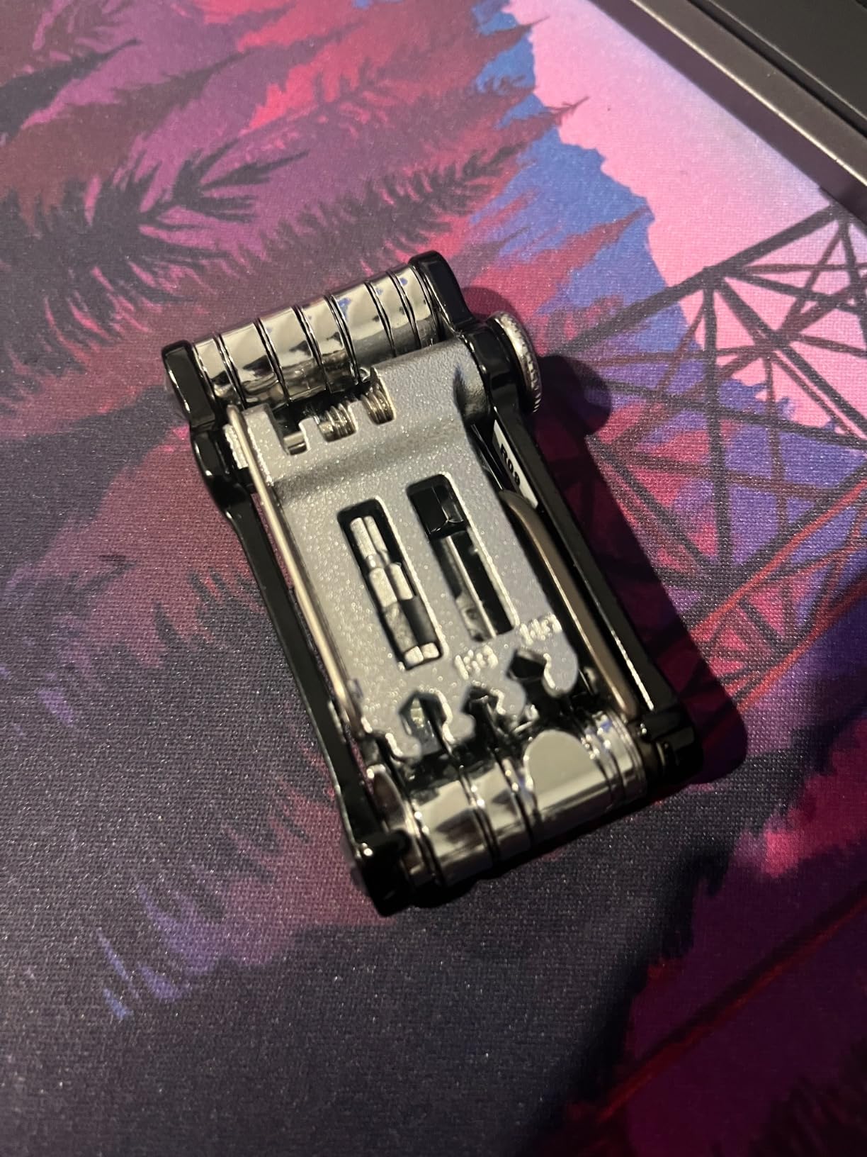 Topeak Mini PT30 Multi-Tool – 30-Function Pro-Quality Bike Repair Tool with Tubeless Tire Repair, Chain Tool, Hex/Torx Wrenches, Screwdrivers & Neoprene Case – Compact Chrome Vanadium Design customer photo 1