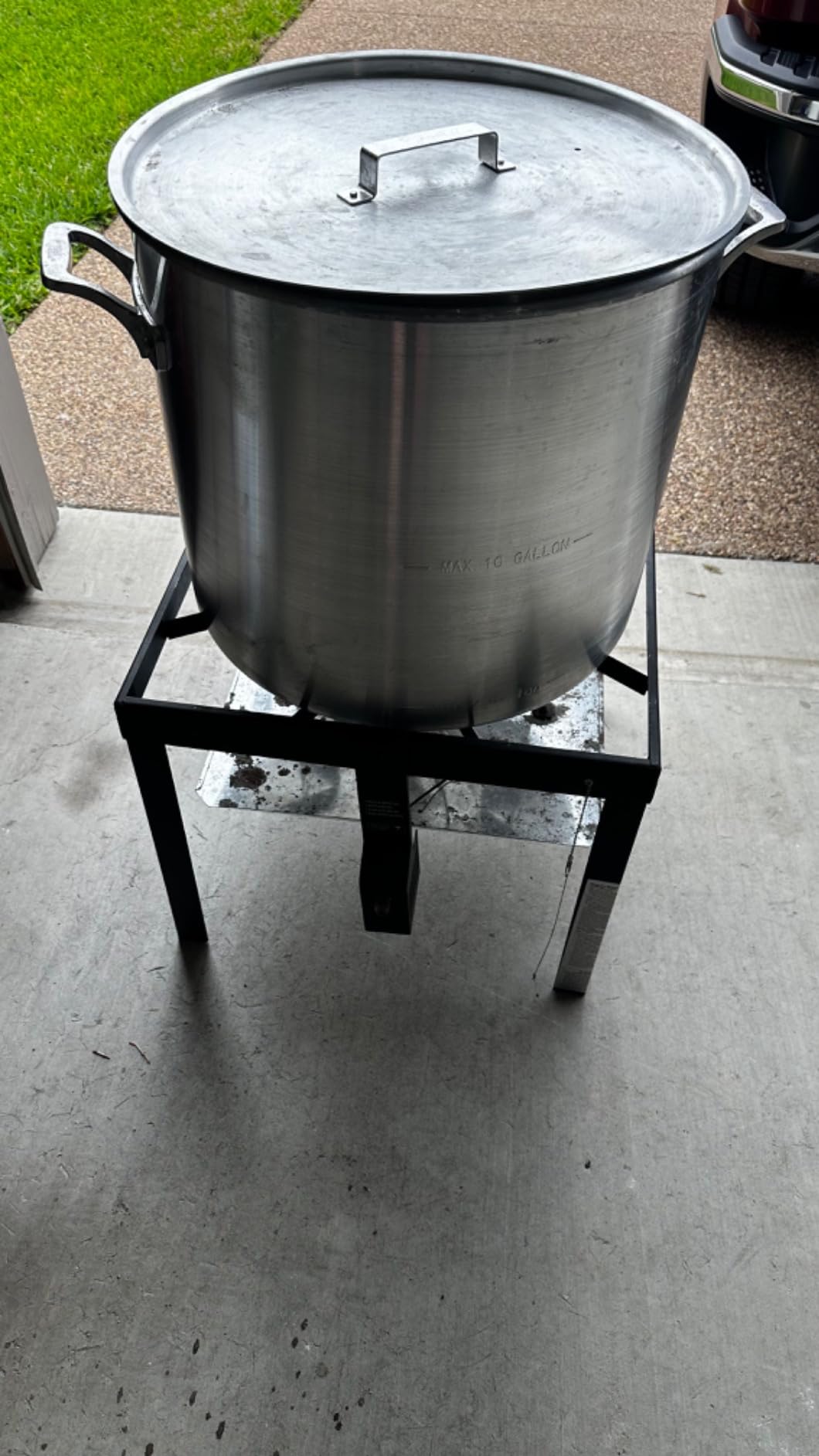 Creole Feast SBK0801 80 Qt Seafood Boiling Kit with Strainer, Outdoor Seafood Boil Pot and Basket with 100,000 BTUs Propane Burner and 10 PSI Regulator, Black & Silver customer photo 1