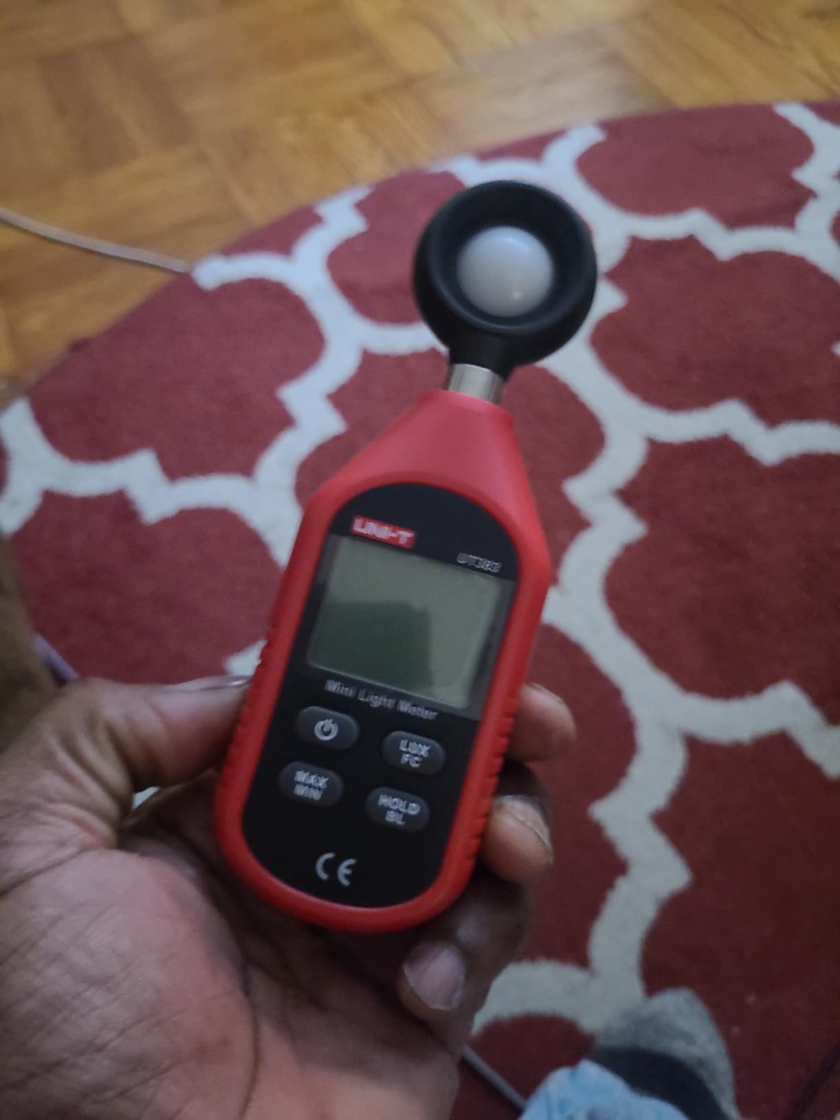 UNI-T UT383 Light Meter Digital Illuminance Meter Lux Meter customer photo 1