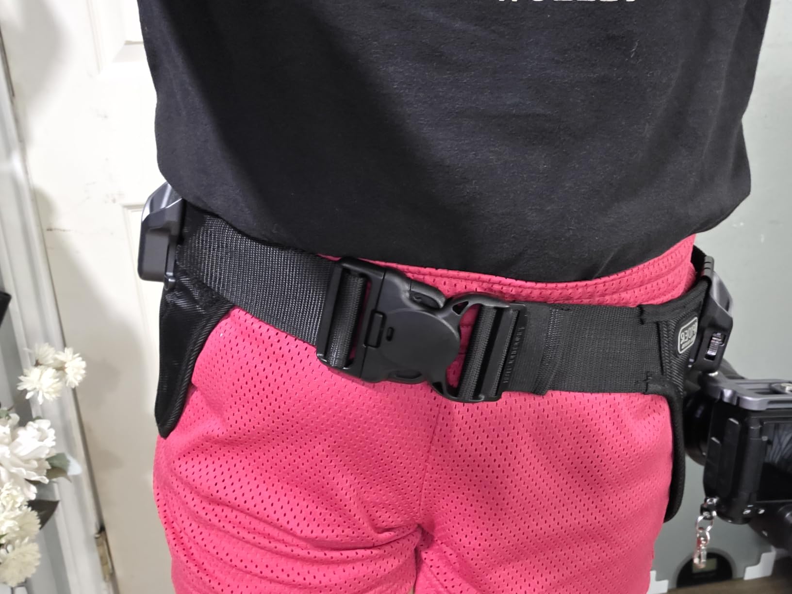 SPIDER HOLSTER - SpiderPro Mirrorless Dual Camera System v2 for Carrying TWO Professional Cameras and Heavy Gear Featuring Belt with Built-In Self-Locking Camera Holsters for Quick-Draw Camera Access customer photo 2
