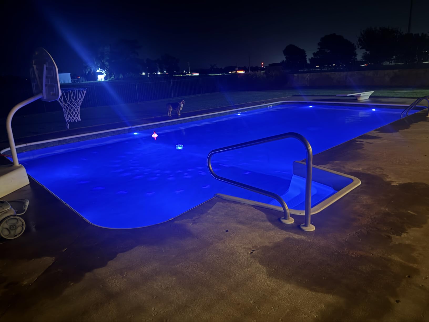 Homly Rechargeable Submersible Pool Lights with Remote, Waterproof Underwater Charging Battery Operated Controlled 16 Color Changing LED with Magnet Floating Lights Pool Pond Decoration 4 Pack customer photo 2
