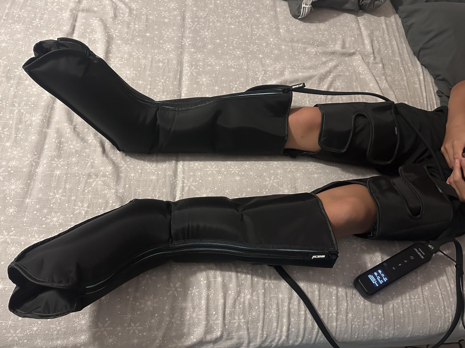 CINCOM Leg Massager with Heat and Compression, Air Compression Boots for Leg Calf & Foot Recovery, Edema Relief customer photo 1