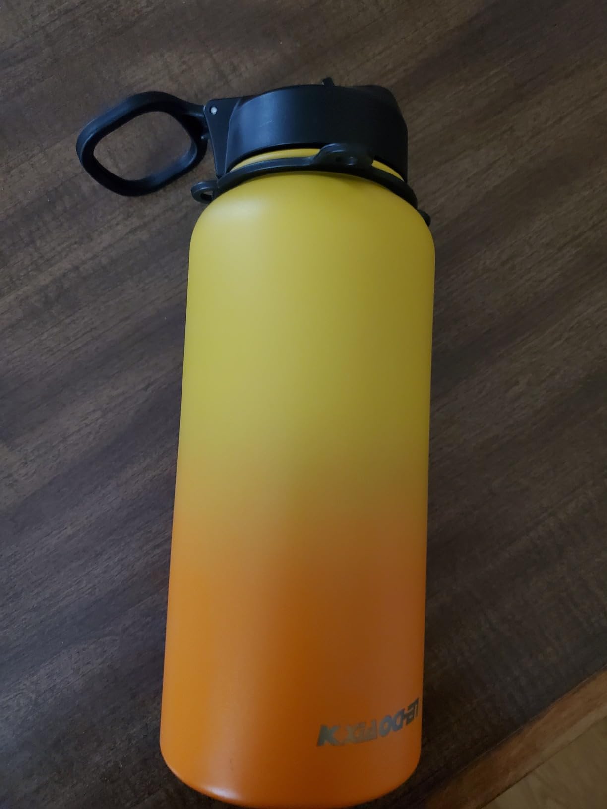 KXIAOCHEN Insulated Water Bottle with Strap, 48-Hour Cold, Triple-Wall Insulation, 18/8 Stainless Steel customer photo 1