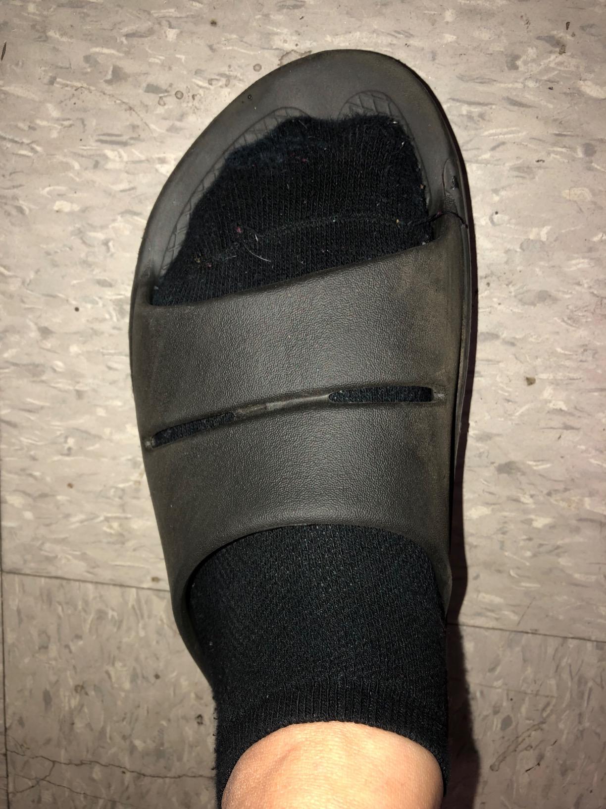 OOFOS OOahh Recovery Slide - Women's and Men's customer photo 1
