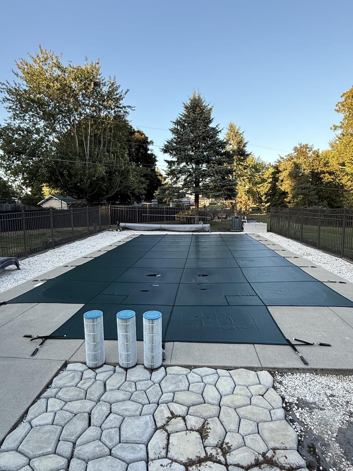 VEVOR Pool Safety Cover Fits 12x24ft Rectangle Underground Safety Pool Cover Green Mesh Solid Pool Safety Cover for Swimming Pool Winter Safety Cover customer photo 1