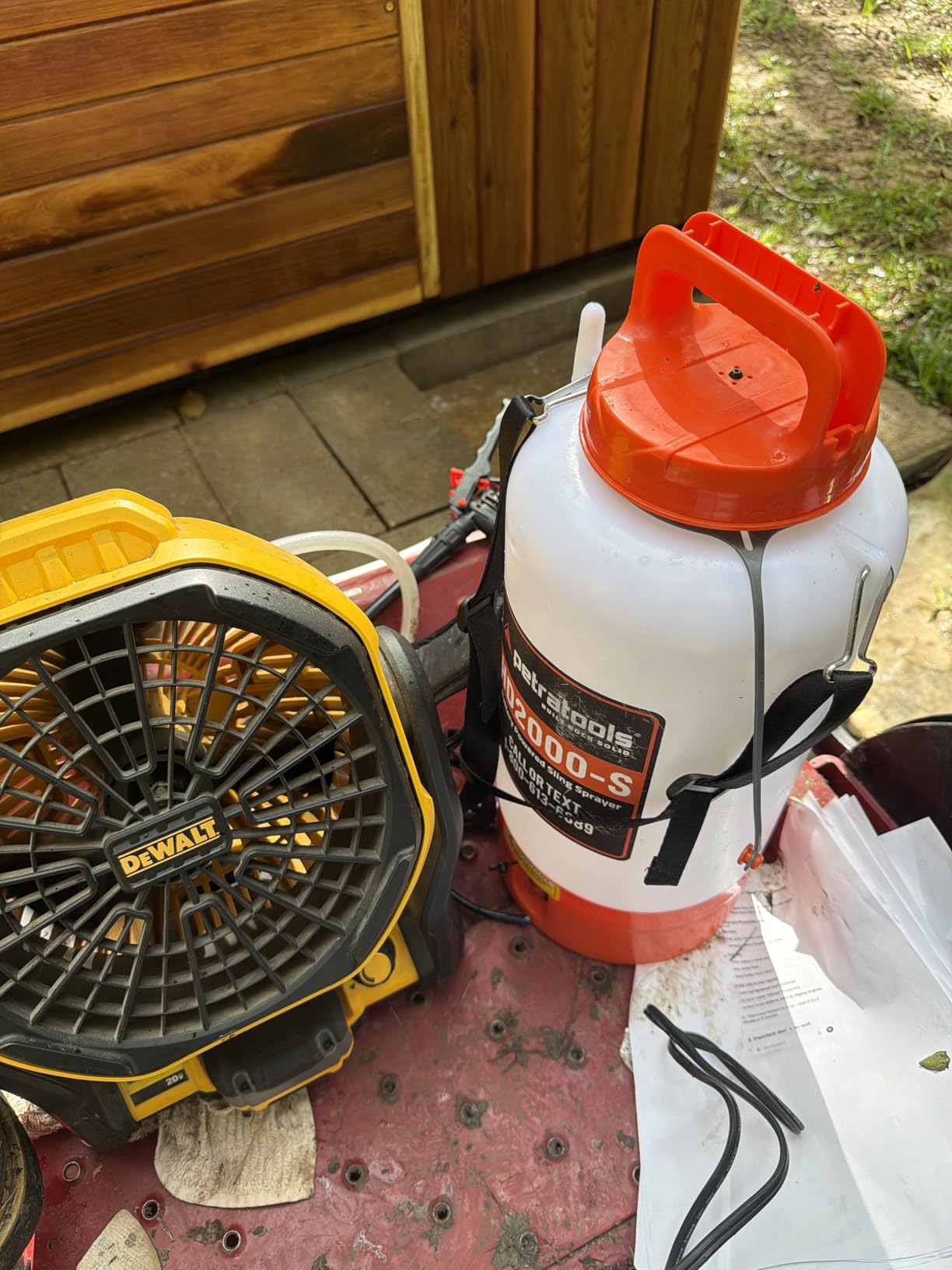 PetraTools Battery Powered Sprayer 2 Gallon - HD2000-S - Heavy Duty Electric Sprayer for Lawn and Garden Weed/Pest Control, Watering - with Battery, Charger & 2 Nozzles (2 Gallon) customer photo 1