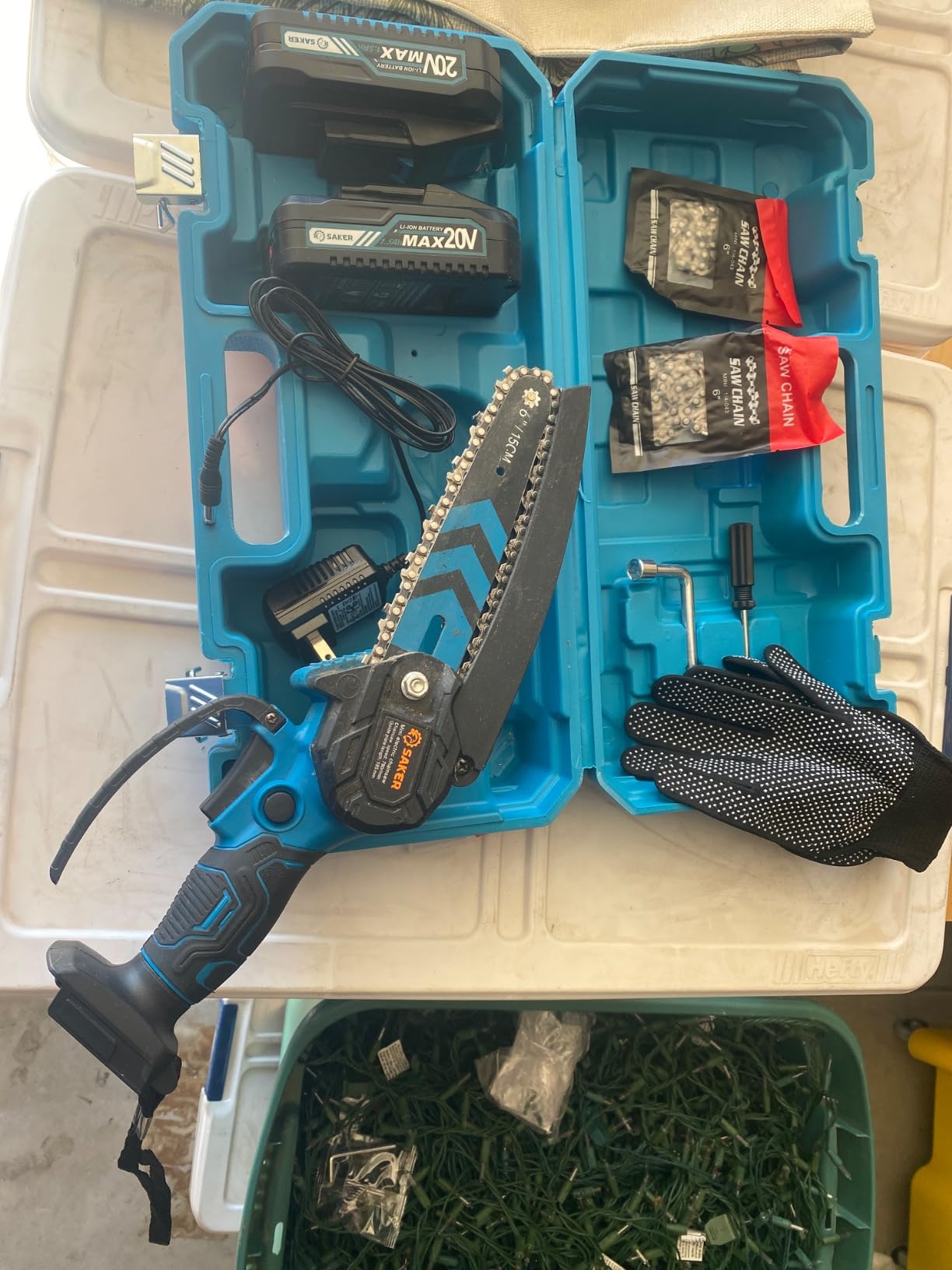 Saker Mini Chainsaw, 6 Inch Electric Chainsaw Cordless with 2 Batteries Blue | Portable Small Handheld Chain Saw for Tree Branches, Courtyard, Household and Garden, Gift for Men Husband Women Father customer photo 1