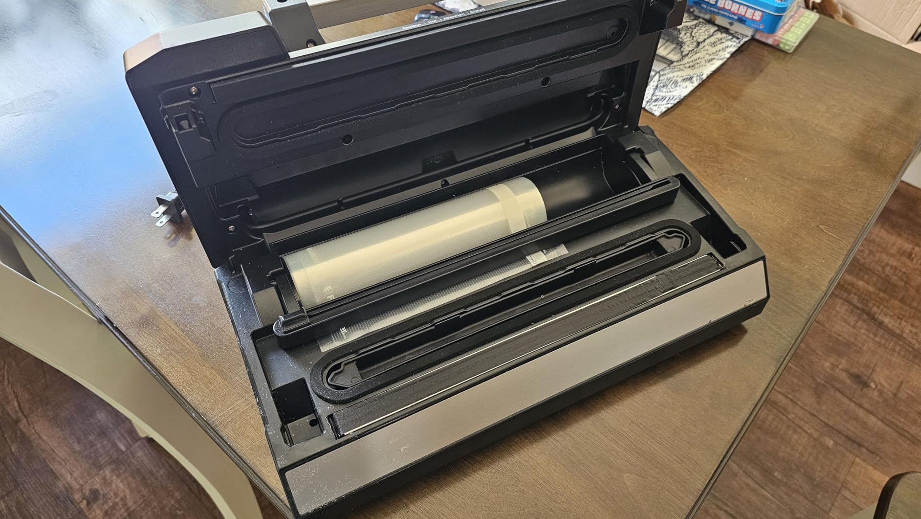 Vacuum Sealer Machine, 90Kpa Liquid Food Vacuum Sealer Machine Preservation Dry/Moist/Liquid Modes, LED Indicator Light, Handle Locked Design, Built-in Cutter and Bag Storage, Starter Kit customer photo 1