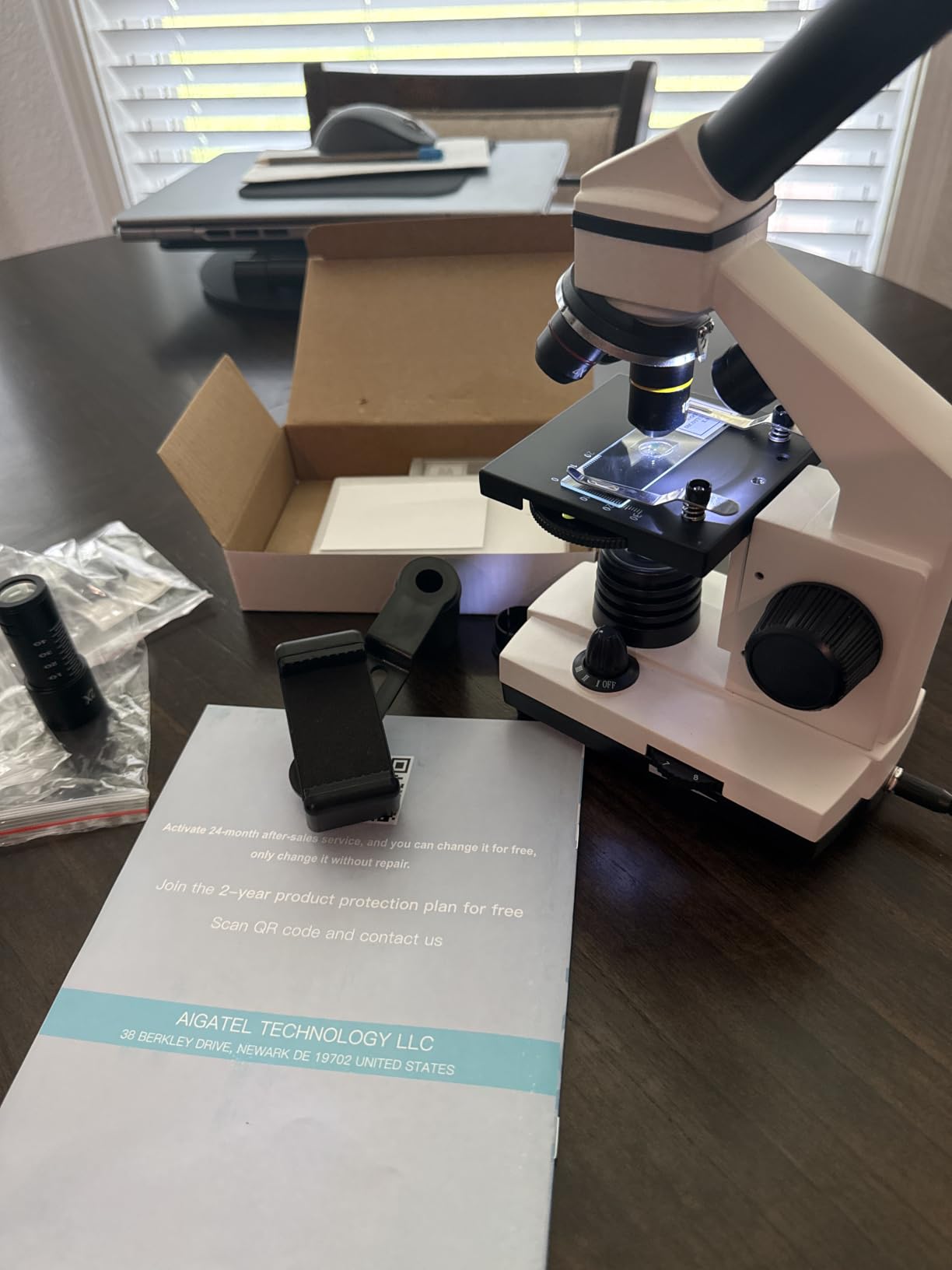 PalliPartners Compound Microscope for Adults & Students, White | 100X-2000X High-Power, Biological Microscope, School Lab & Home Education, with Slides Set & Phone Adapter customer photo 1
