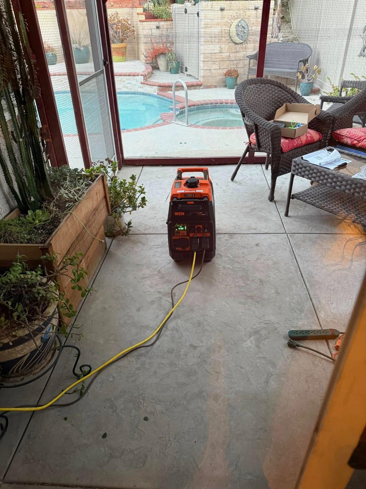 WEN Quiet and Lightweight 4800-Watt RV-Ready Portable Inverter Generator with Fuel Shut Off (56477i) customer photo 1