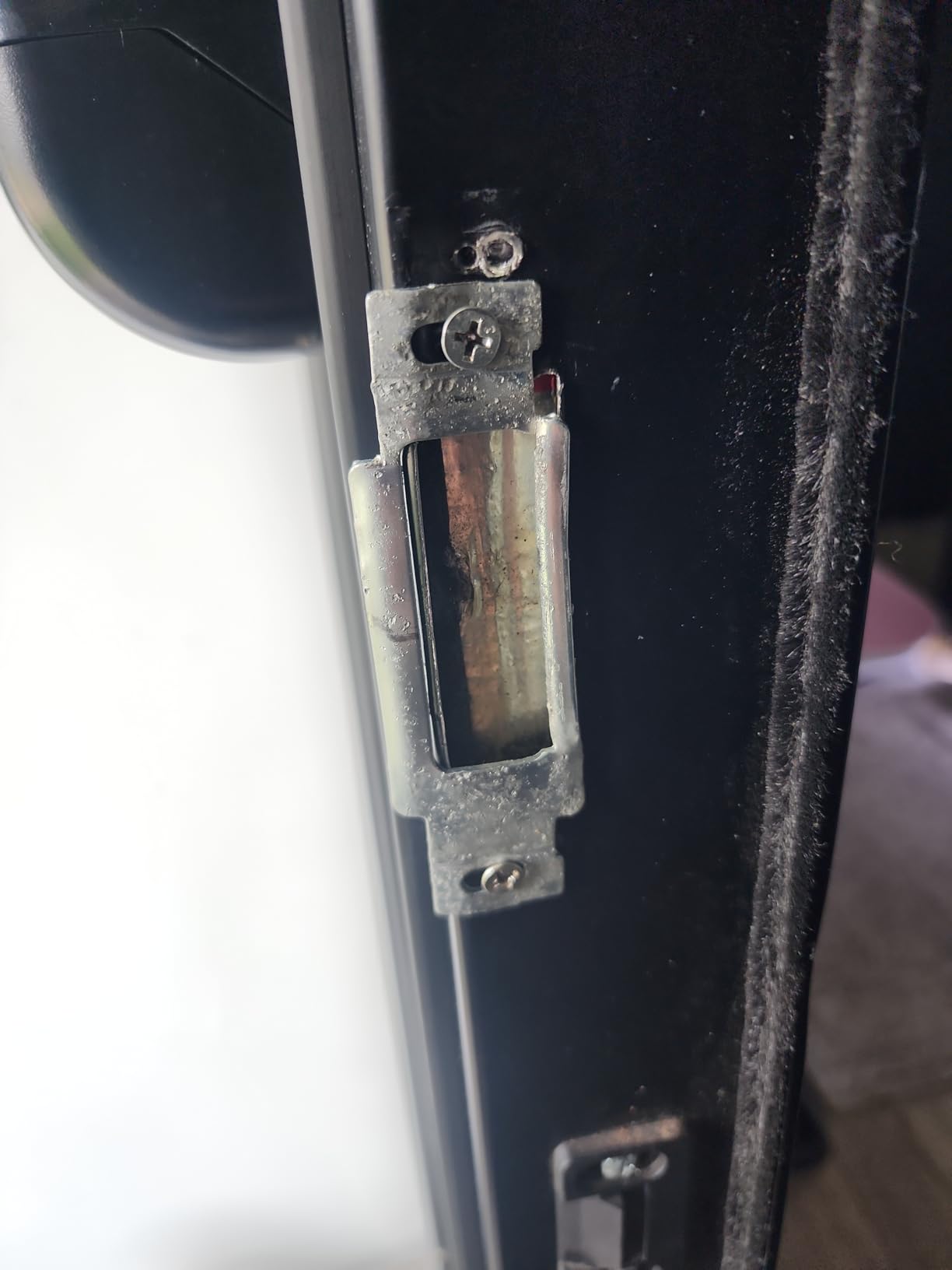 Lippert Keyless Bluetooth RV Door Lock, Right-Hand, 409-115-101-RH customer photo 2