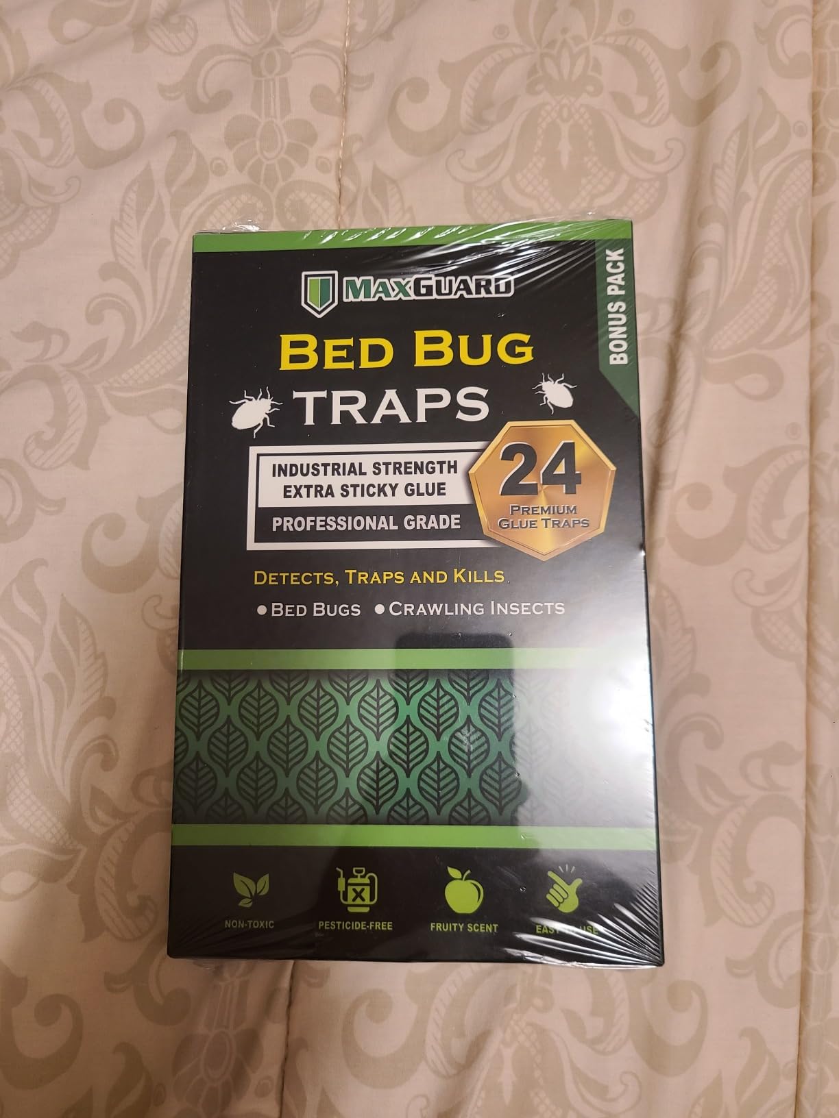 MaxGuard Bed Bug Traps (24 Traps) Non-Toxic Bed Bug Detection Traps. Detects, Traps, and Kills Bed Bugs and Crawling Insects customer photo 1