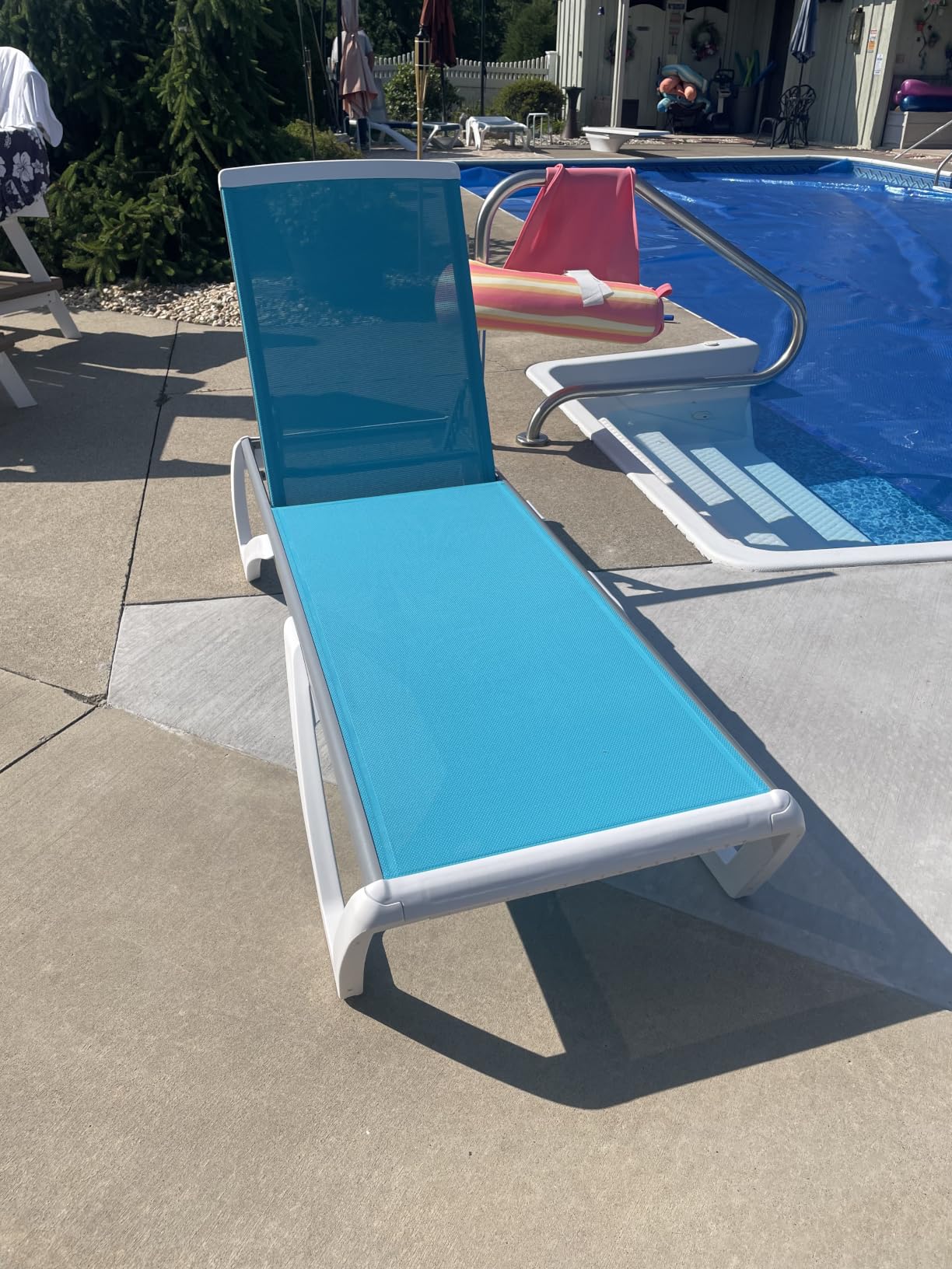 Kozyard 3-Piece Outdoor Chaise Lounge Set Fully Flat Adjustable Lounger | Aluminum Frame, Resin Legs, Textilene Fabric for Poolside, Backyard, Beach, Aqua, 2 Chairs + Table customer photo 1