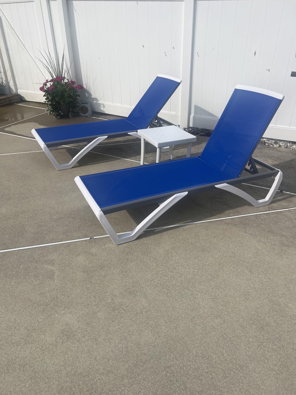 Kozyard 3-Piece Outdoor Chaise Lounge Set Fully Flat Adjustable Lounger | Aluminum Frame, Resin Legs, Textilene Fabric for Poolside, Backyard, Beach, Aqua, 2 Chairs + Table customer photo 2
