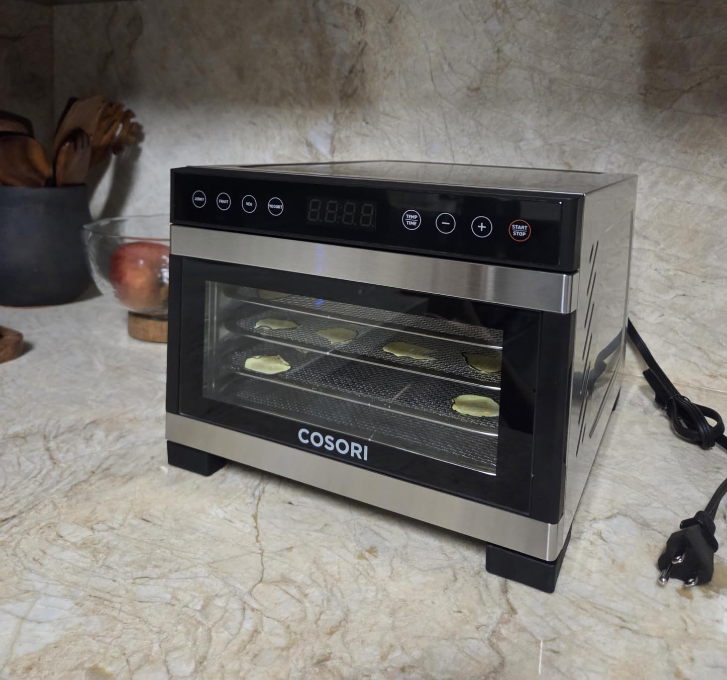 Cosori Food Dehydrator, 5 Stainless Steel Trays, 3.1 ft² Drying Space | 176°F Temperature Control, Horizontal Airflow, 4 Presets, 48H Timer, No Plastic Contact with Food, Compact Design customer photo 1