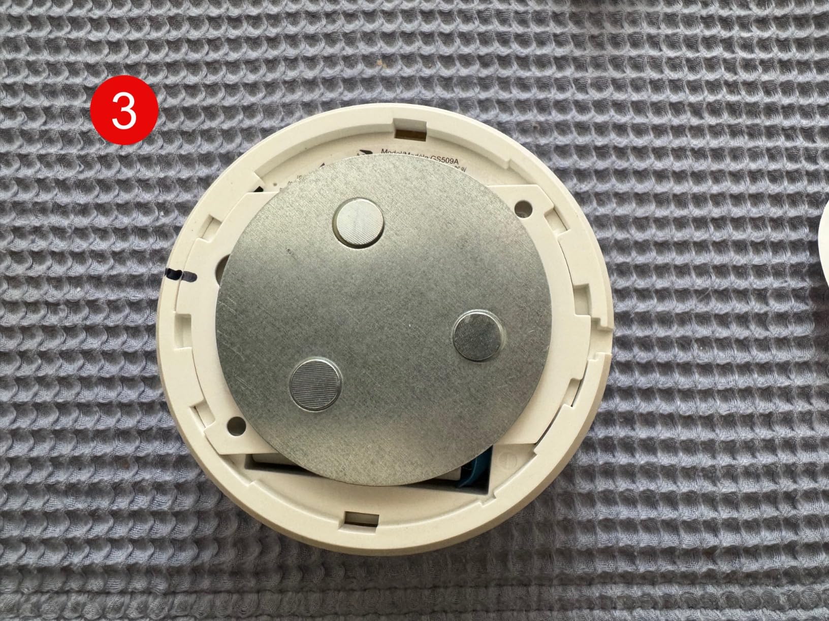 SITERWELL Smoke Detector, 10 Year Product Life Fire Alarm with Magnetic Fastening Kit, Smoke Alarm with Photoelectric Sensor and Low Battery Warning Function for House, UL217 Listed,GS509A (1 Pack) customer photo 2