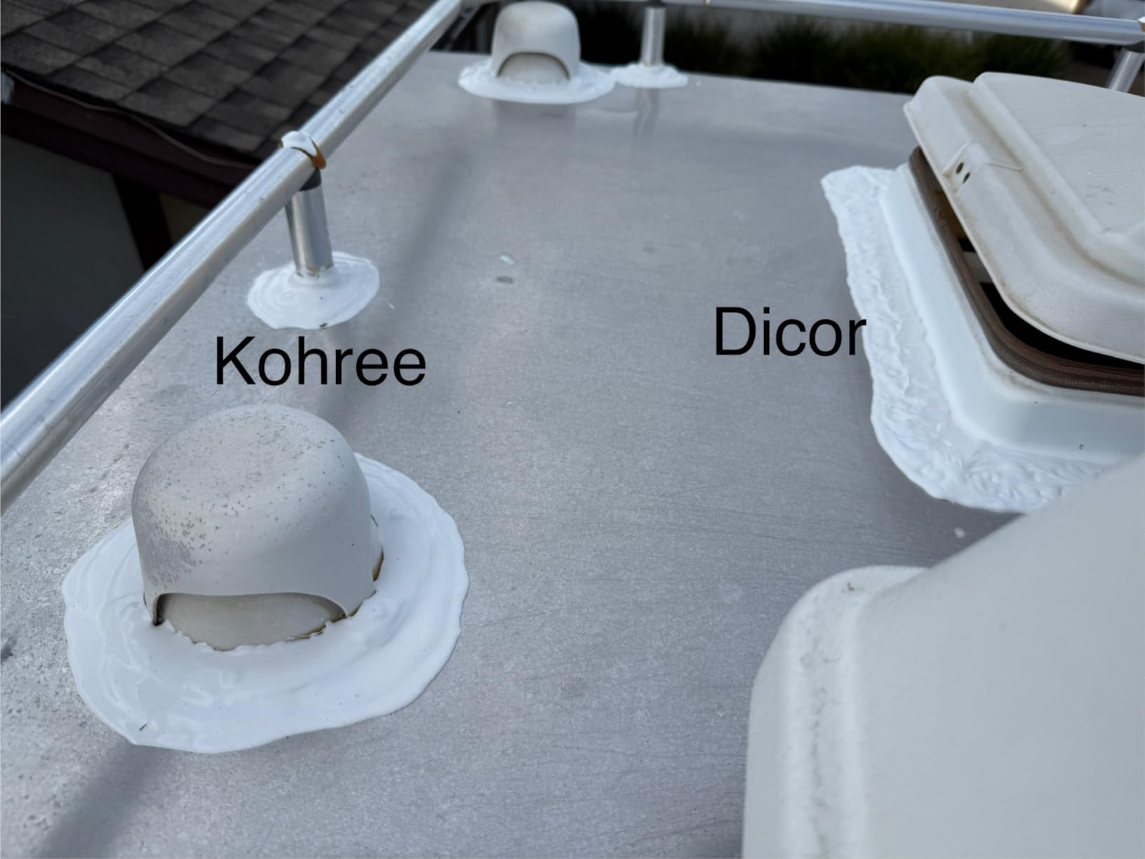 Kohree RV Roof Sealant 2 Pack, Self-Leveling Lap Sealant White customer photo 2