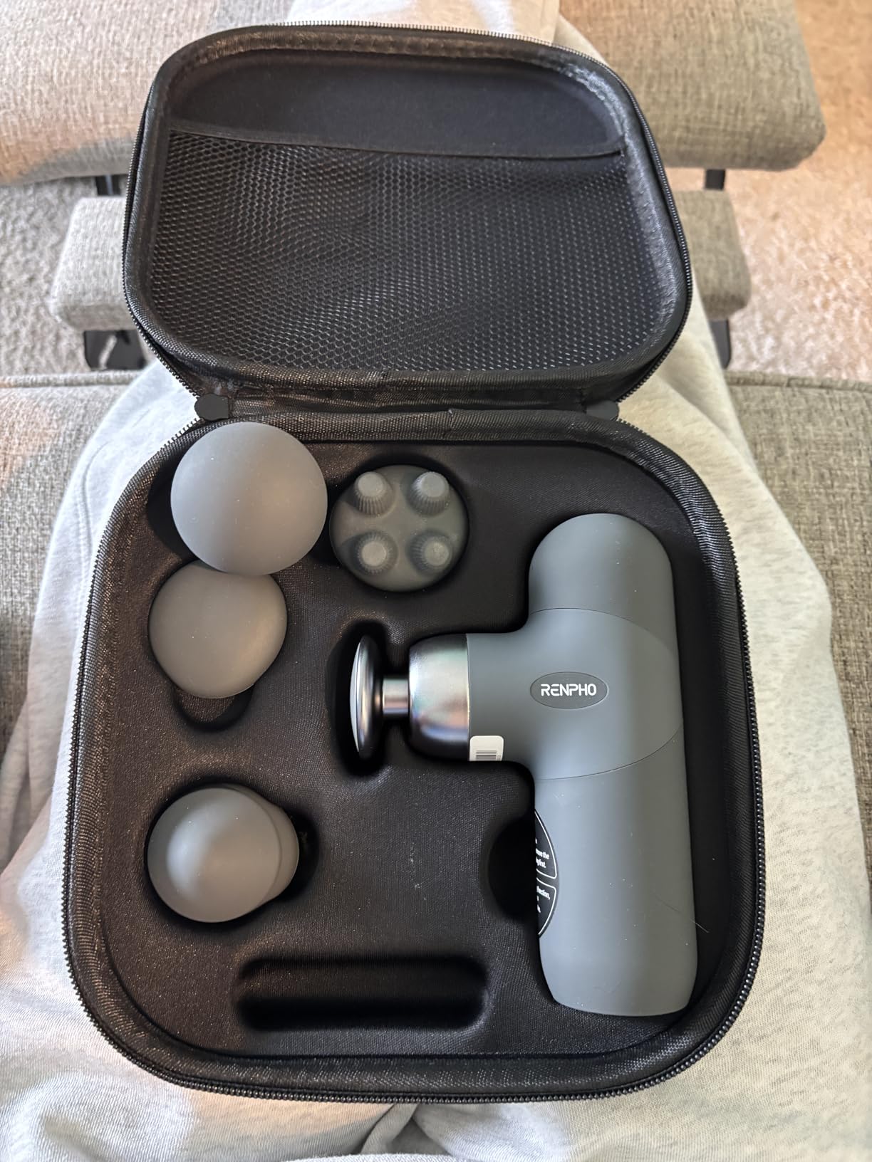 RENPHO Mini Thermal Massage Gun with Heat, Color Silicone Casing, 4 Speeds | Portable, Ultra-Quiet Mini Massage Gun, 4 Heads, Neck, Back Muscle Comfort, Carry Case, Home, Office, Travel Use, Gift Idea customer photo 2
