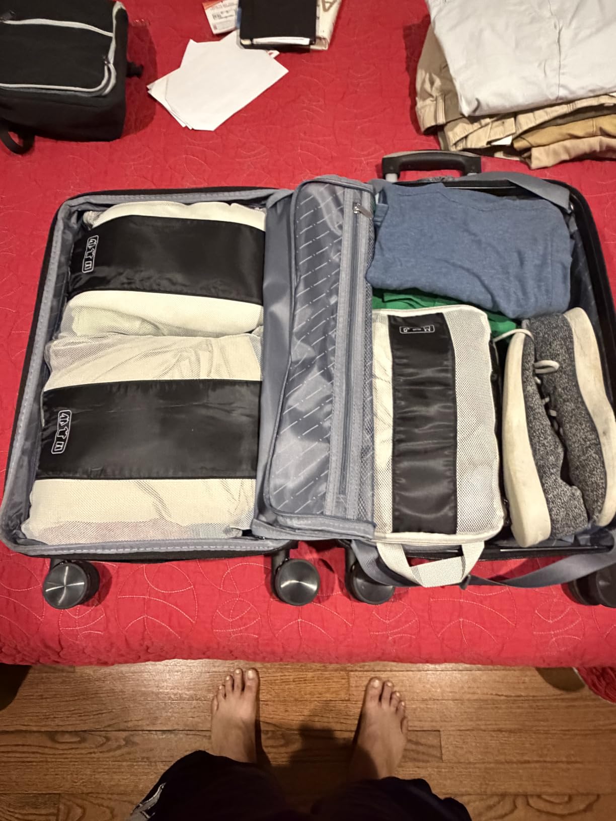 OlarHike 10 Set Compression Packing Cubes for Travel Essentials - Compressible Expandable Space Saver Bags for Organizing Clothes customer photo 1