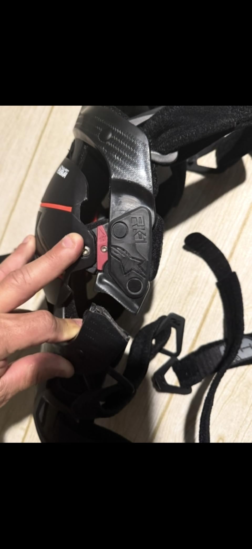 Alpinestars RK-1 Plasma Knee Brace (Black/Red, Large/X-Large) customer photo 1