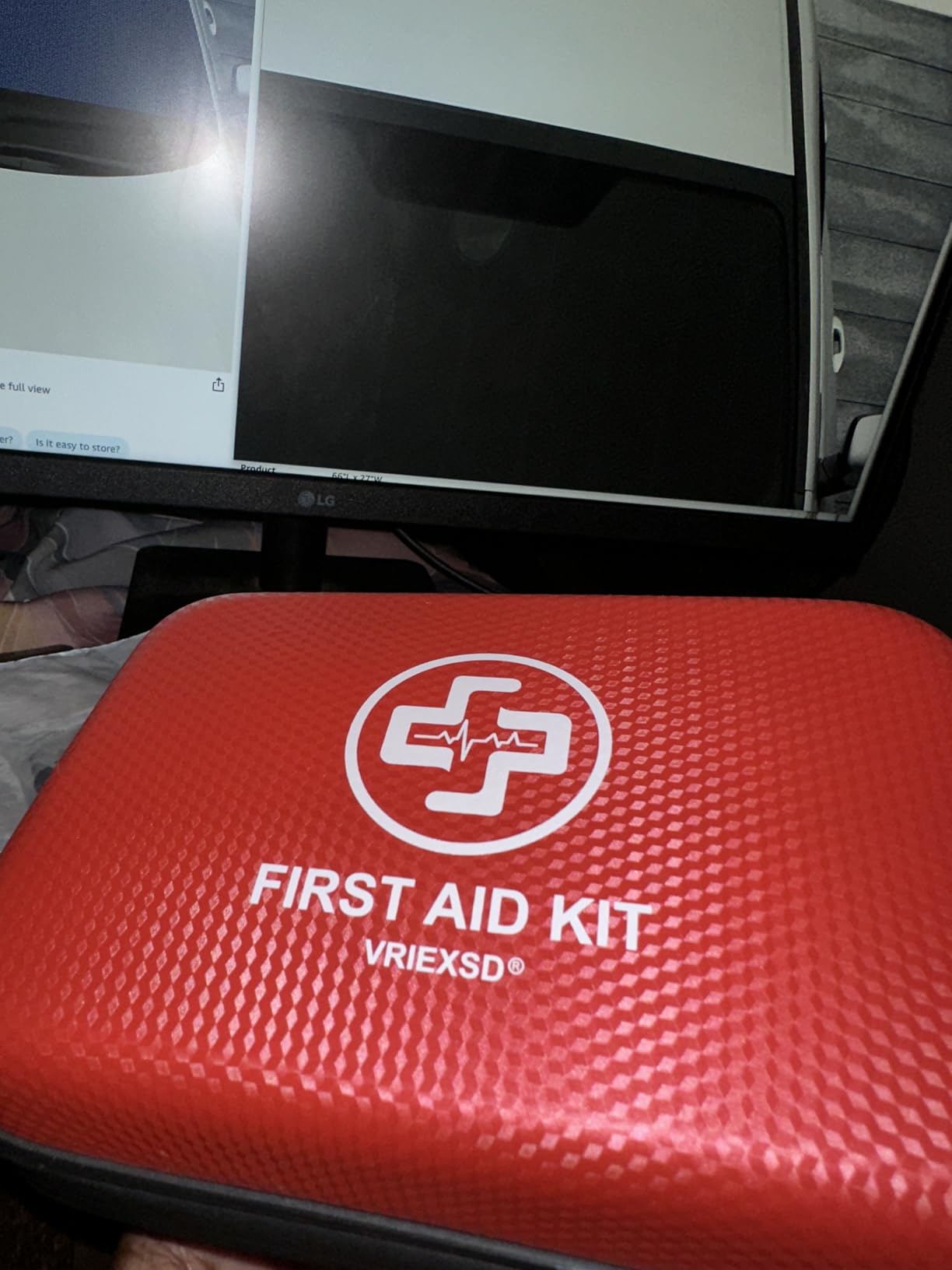 VRIEXSD Premium 320-Piece First Aid Kit, Waterproof EVA Hard Shell Case, Red | Compact Design Emergency Medical Kits with Comprehensive Supplies For Home, Camping, Car, Hiking, Travel, Businesses, Outdoor customer photo 2