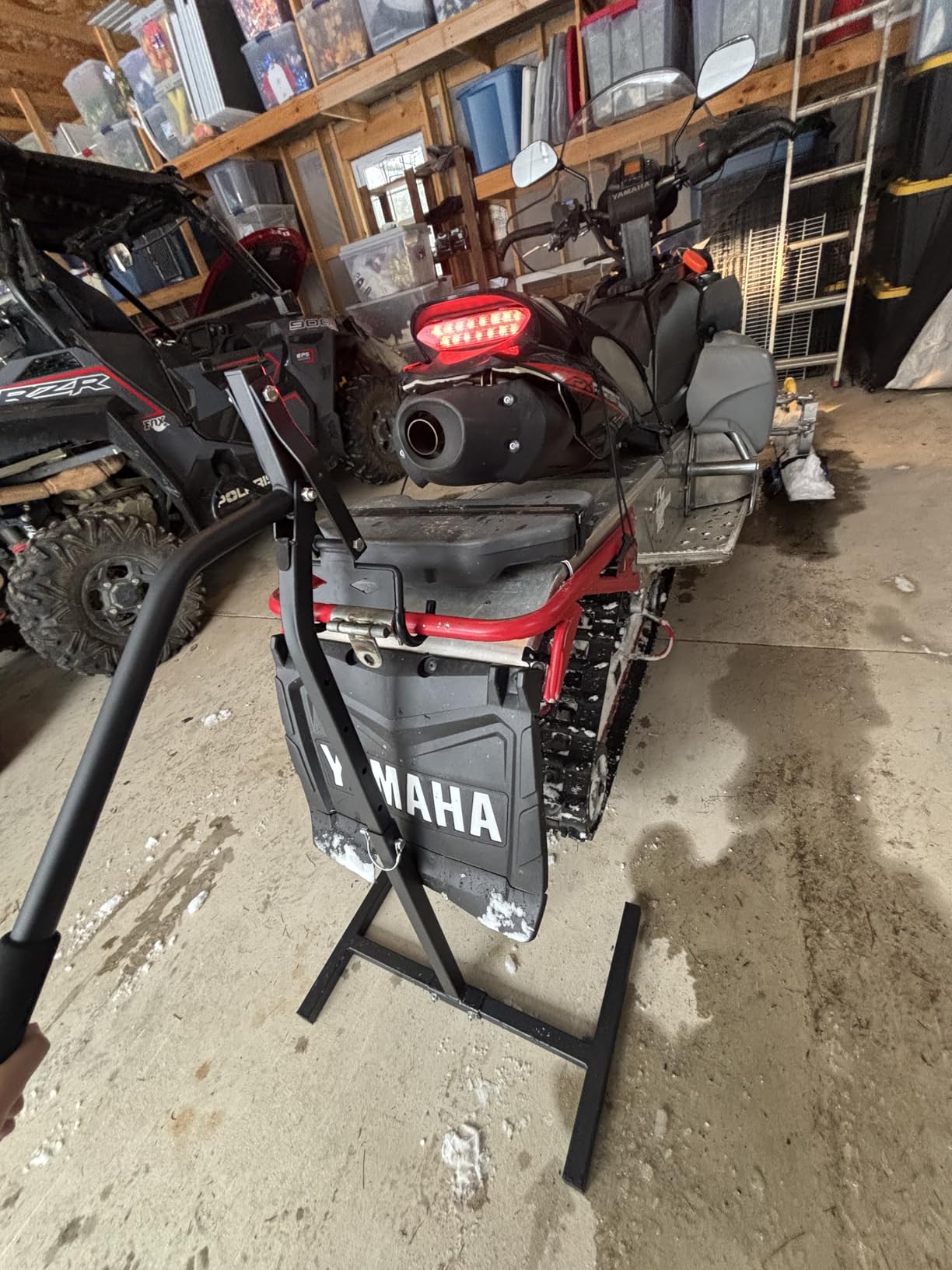 Snowmobile Lever Lift Stand, Fit Most Snowmobile, Support up to 2000 lbs | Snowmobile Jack Track Stand for Yamaha/Polaris etc, w/ Handlebar Cup, Easy Track/Ski/Shock Repair & Garage, Max 33