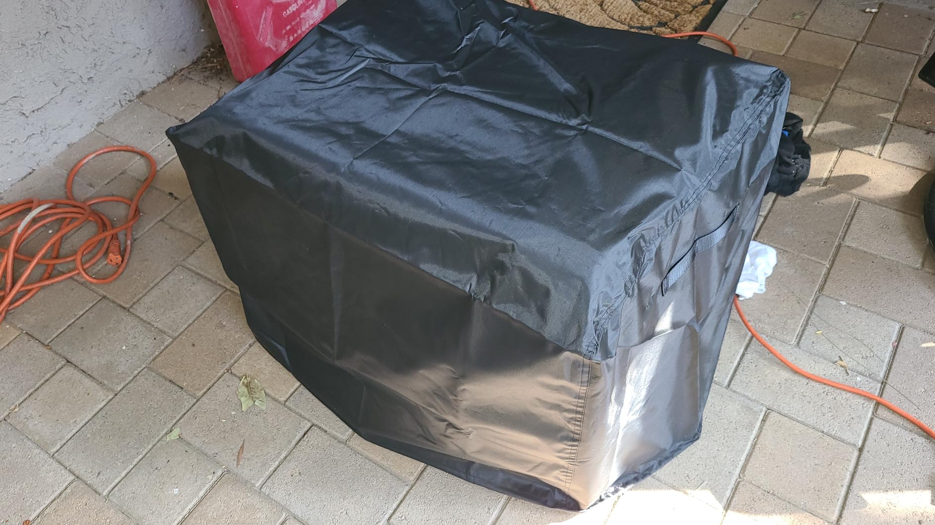 Generator Cover for 5000-10000W, 32 x 24 x 24 Inch, Black | Waterproof, Heavy Duty 600D Oxford, Triple-stitched seams, Seam-taped seams, All Weather Protection customer photo 1