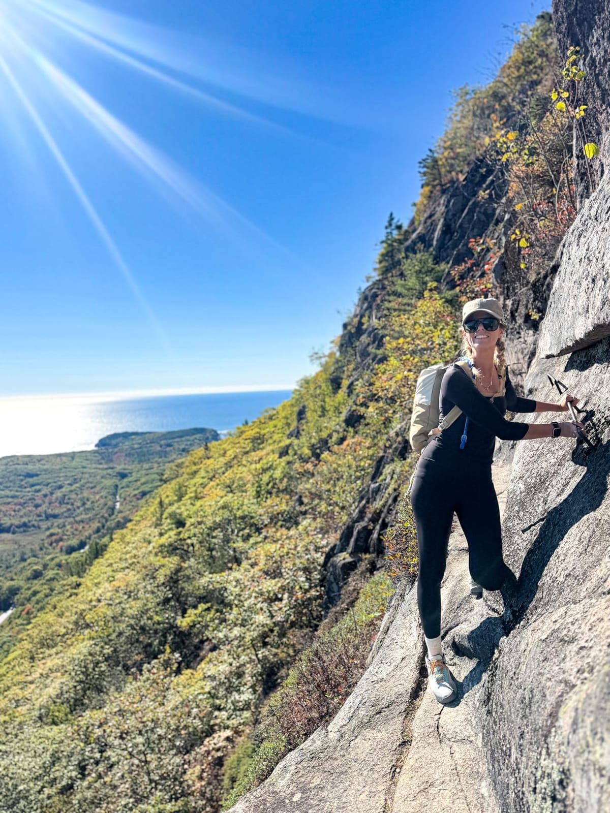 CamelBak Arete 18 Hydration Pack Backpack with 50oz Crux Reservoir, Ultralight Hiking Daypack customer photo 1
