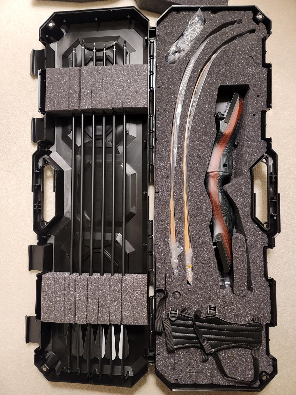 MTM BC34TD Takedown Recurve Bow Case, Lockable Storage, Airline Approved Hard Case, Hold's 16 Arrows, For One Target or Hunting Bow Setup, Made in USA, Black customer photo 1