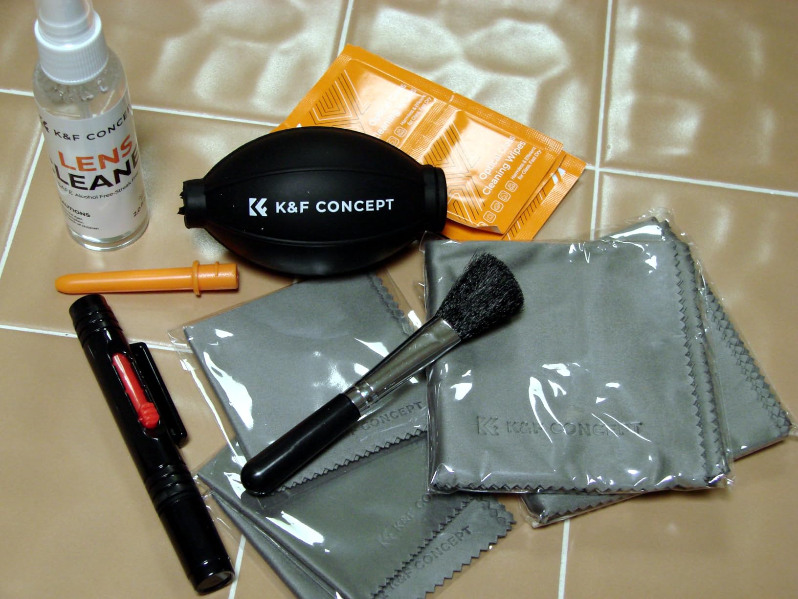 K&F CONCEPT 15 in 1 Camera Pro Cleaning Kit for DSLR and Sensitive Devices | 60ml Purified Water, Strong Blower, Multifunctional Pen, Portable Cloth, Camera Accessories and Photography Accessori, MK04 customer photo 2